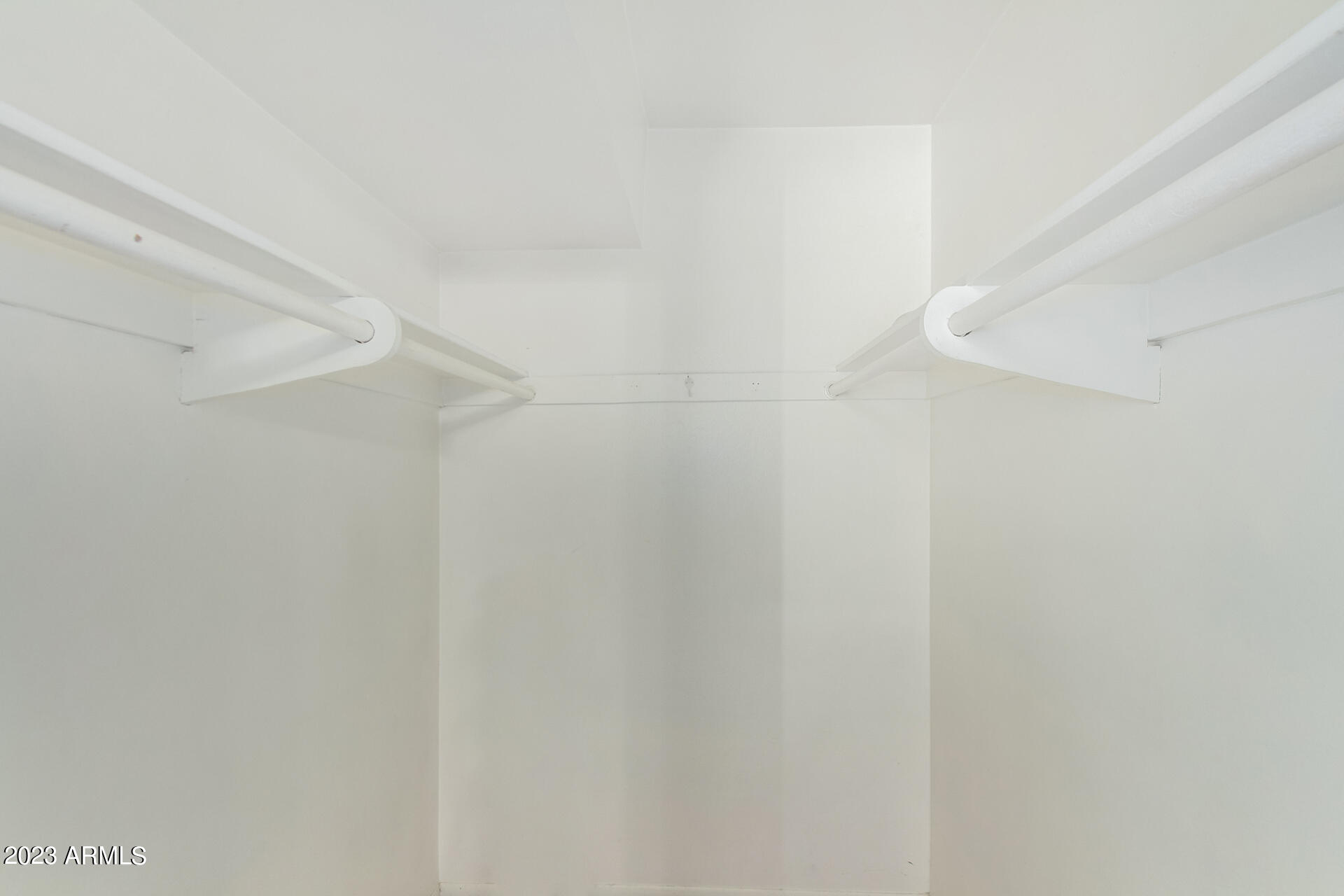 6933 E OSBORN Road Unit: D