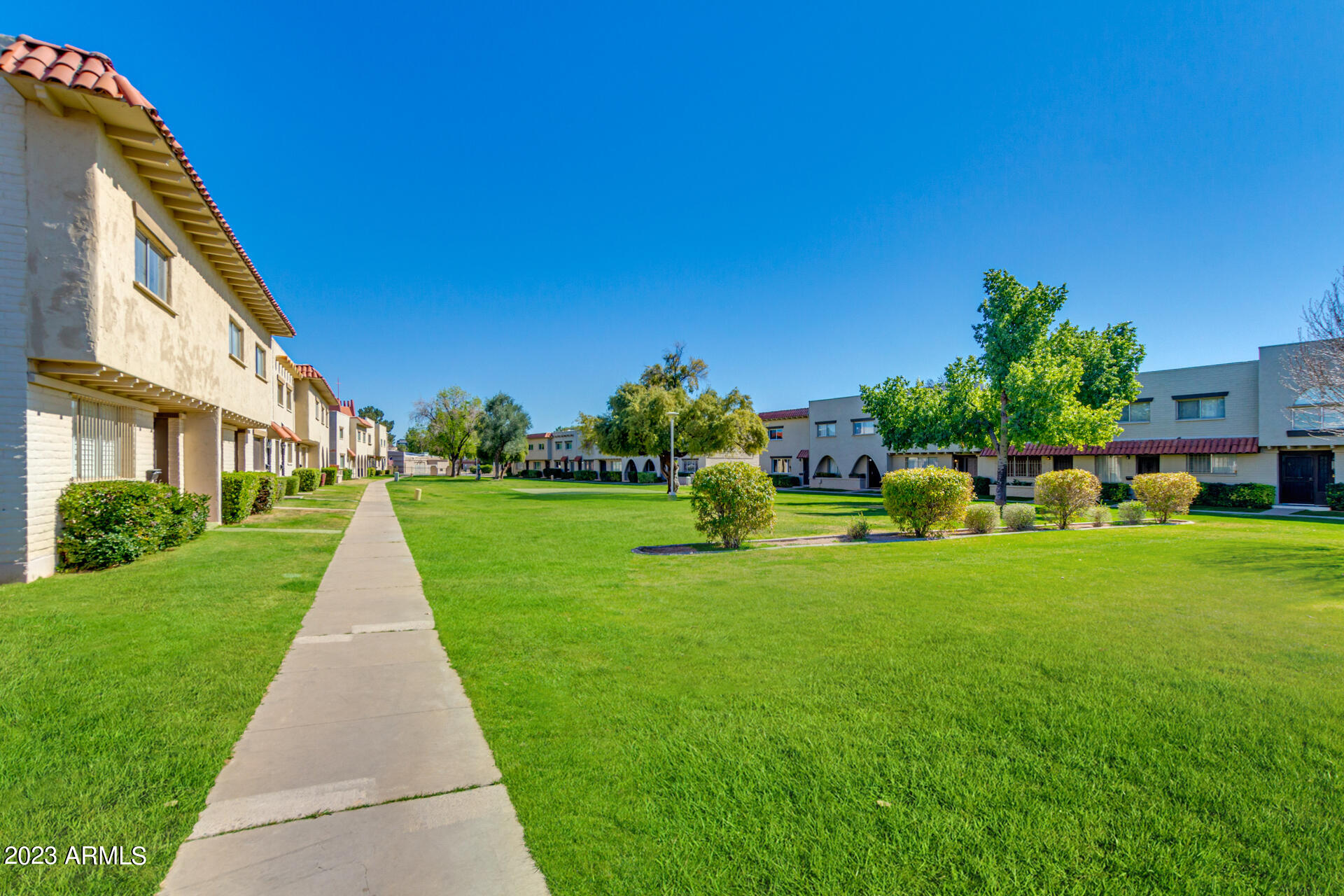 6933 E OSBORN Road Unit: D