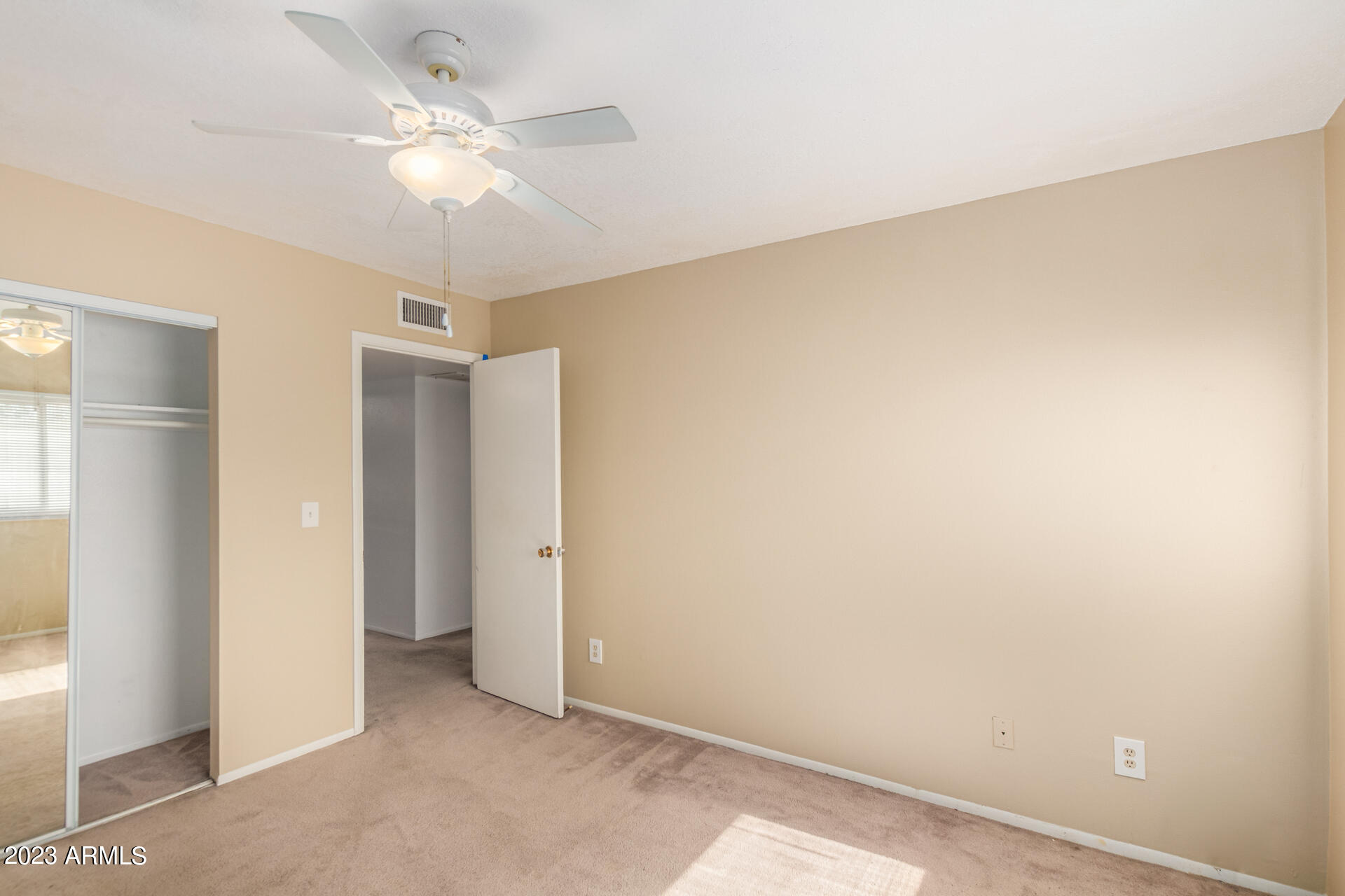 6933 E OSBORN Road Unit: D