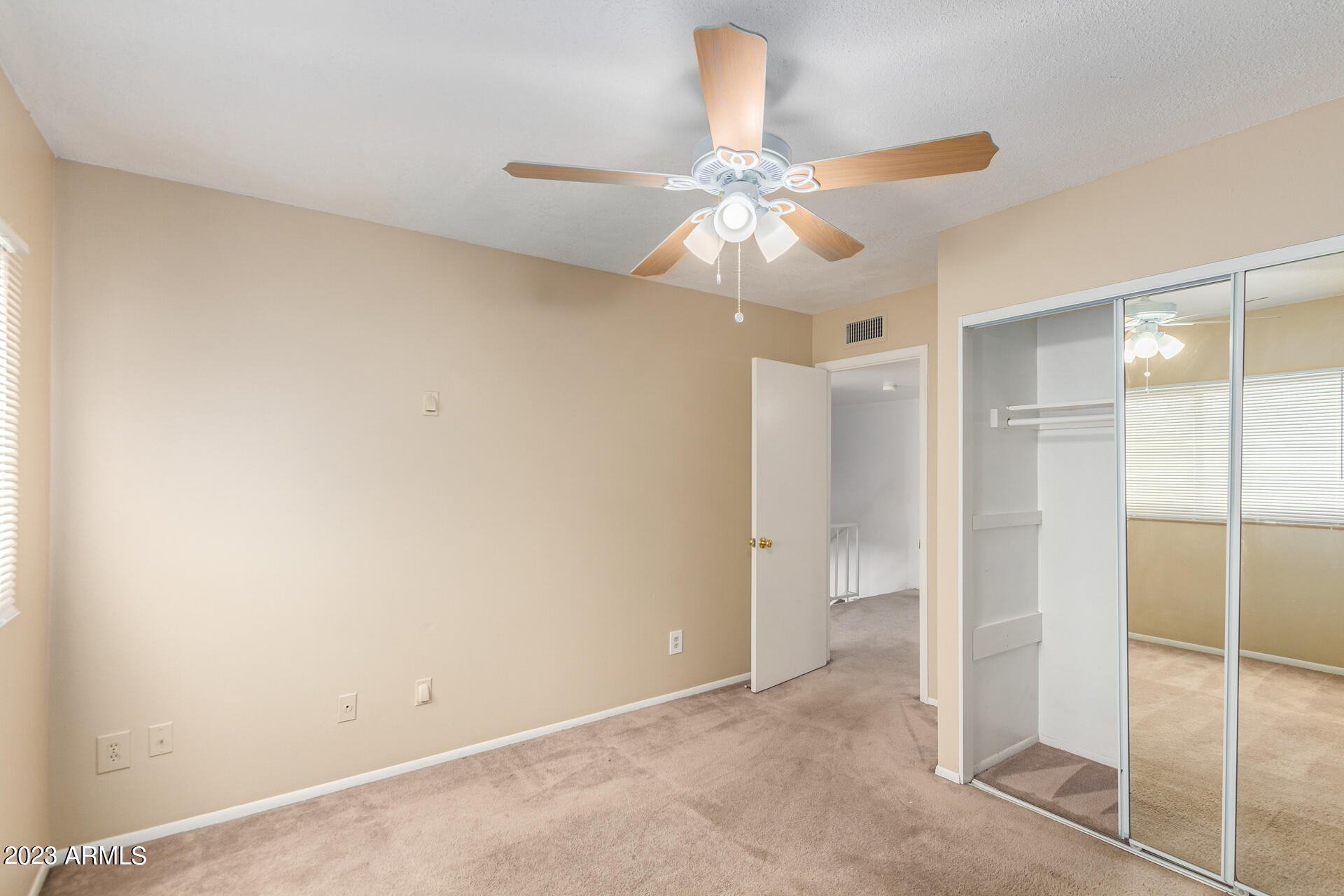 6933 E OSBORN Road Unit: D