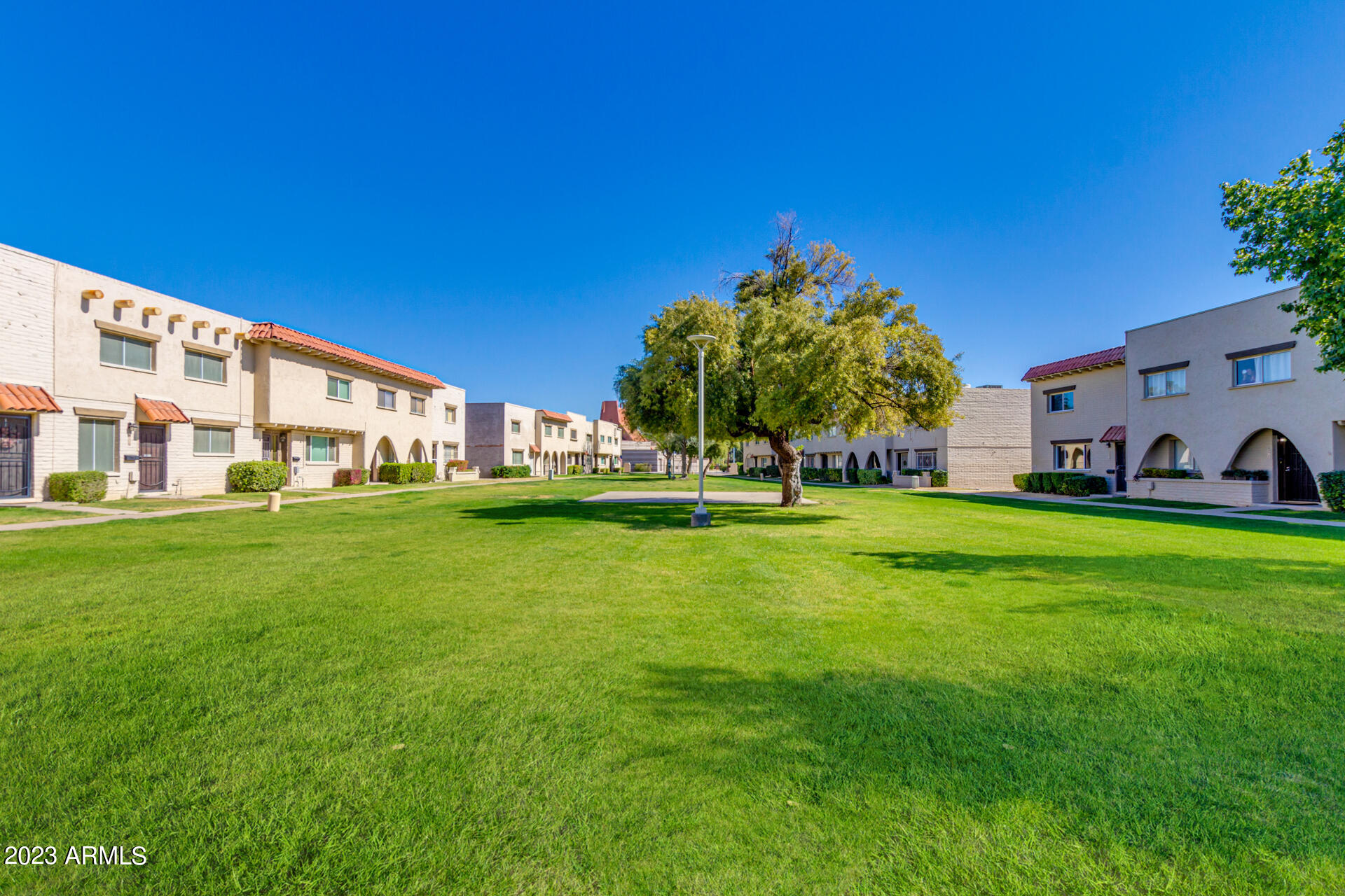 6933 E OSBORN Road Unit: D