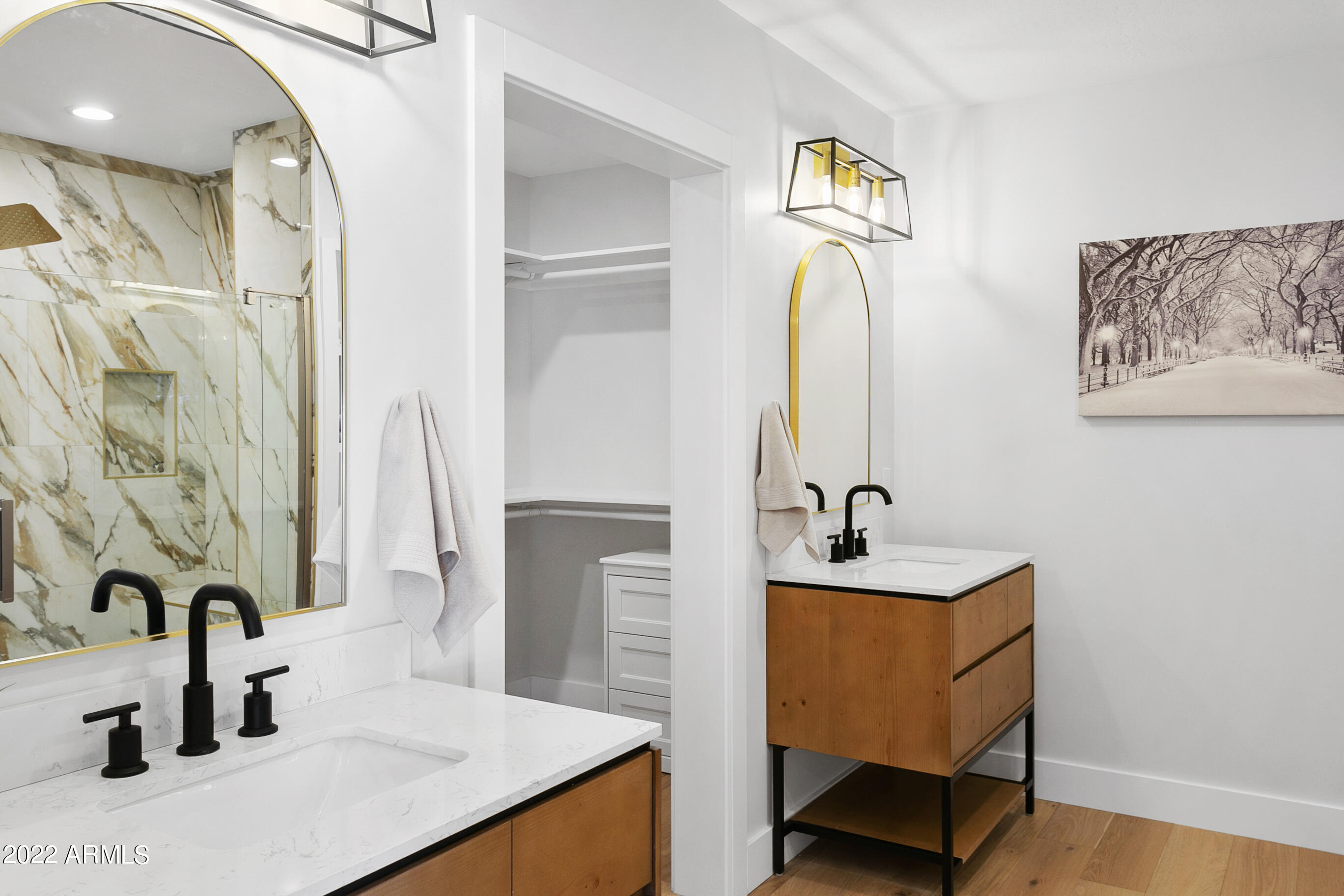 2520 E HIGHLAND Avenue