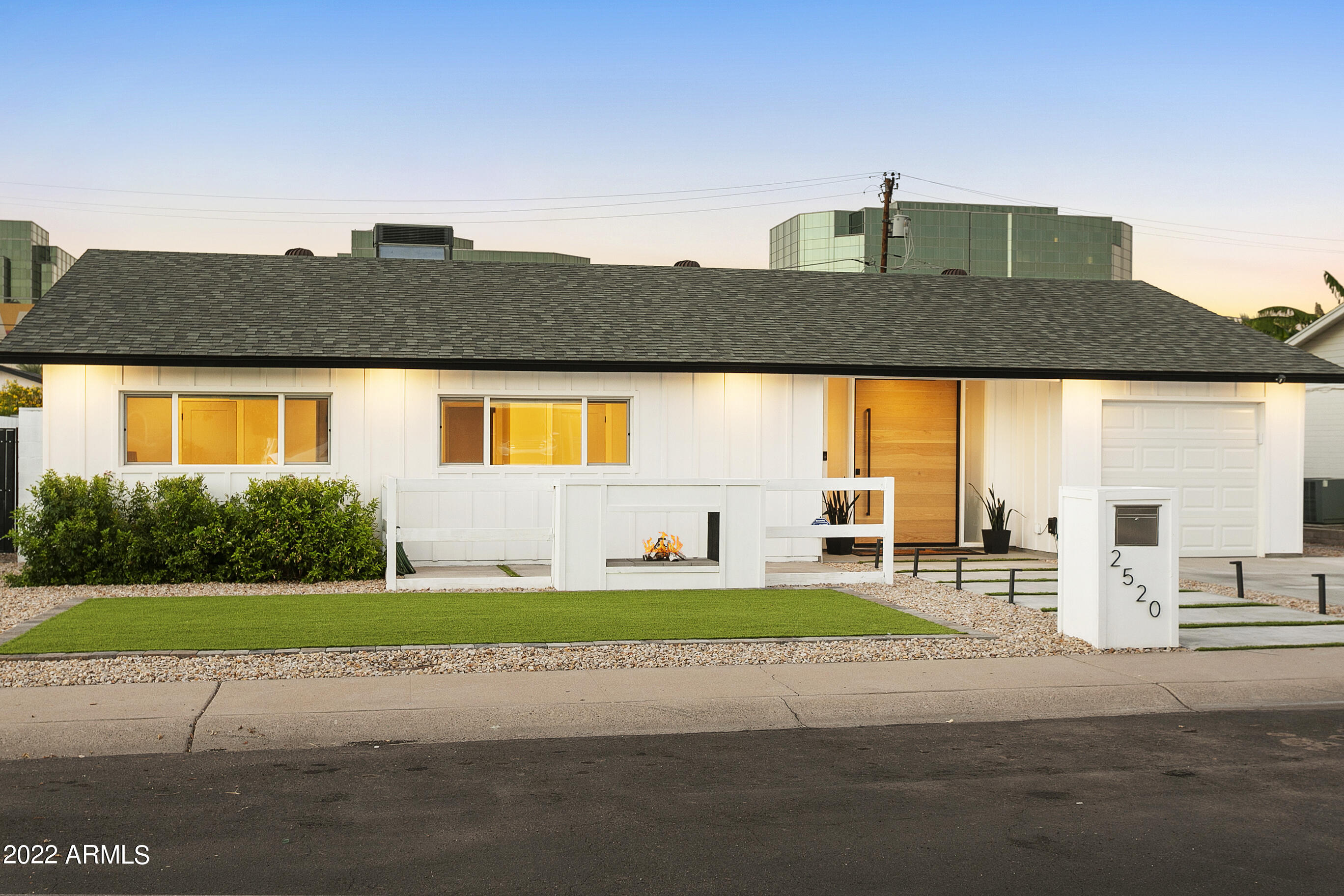 2520 E HIGHLAND Avenue