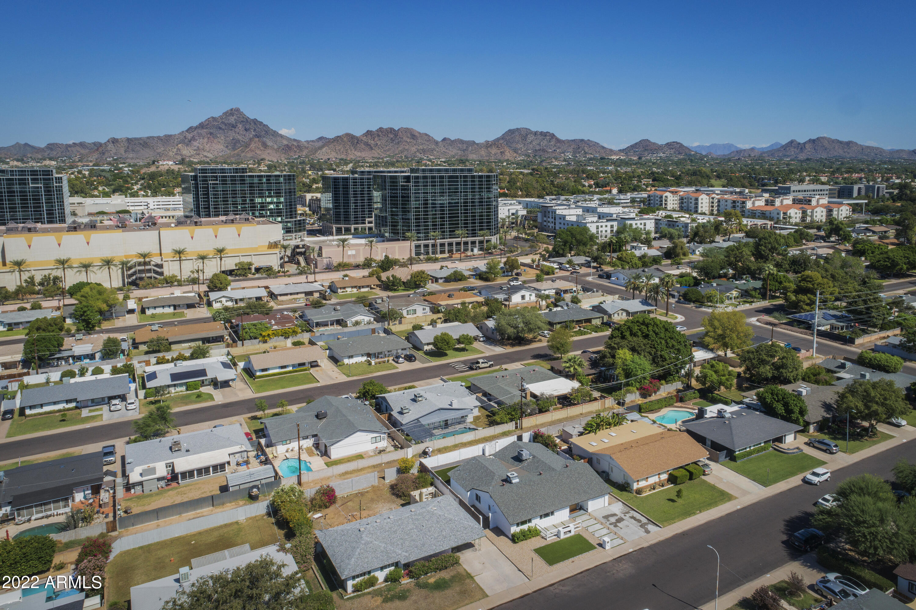 2520 E HIGHLAND Avenue