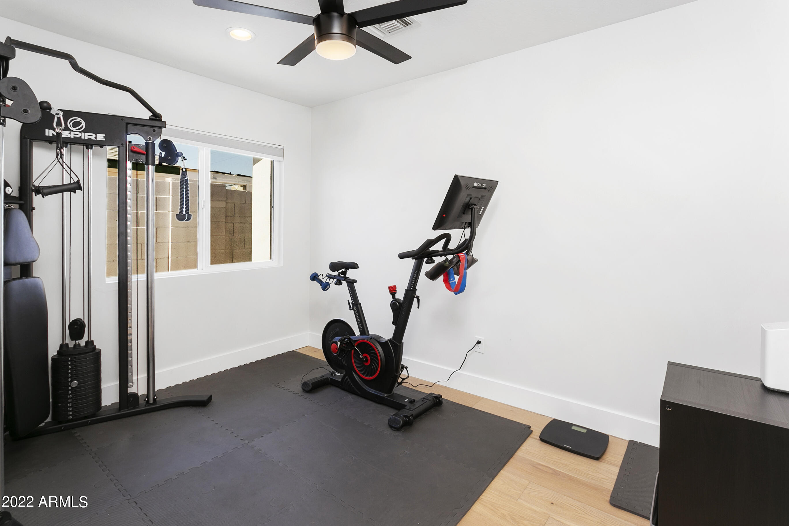 2520 E HIGHLAND Avenue