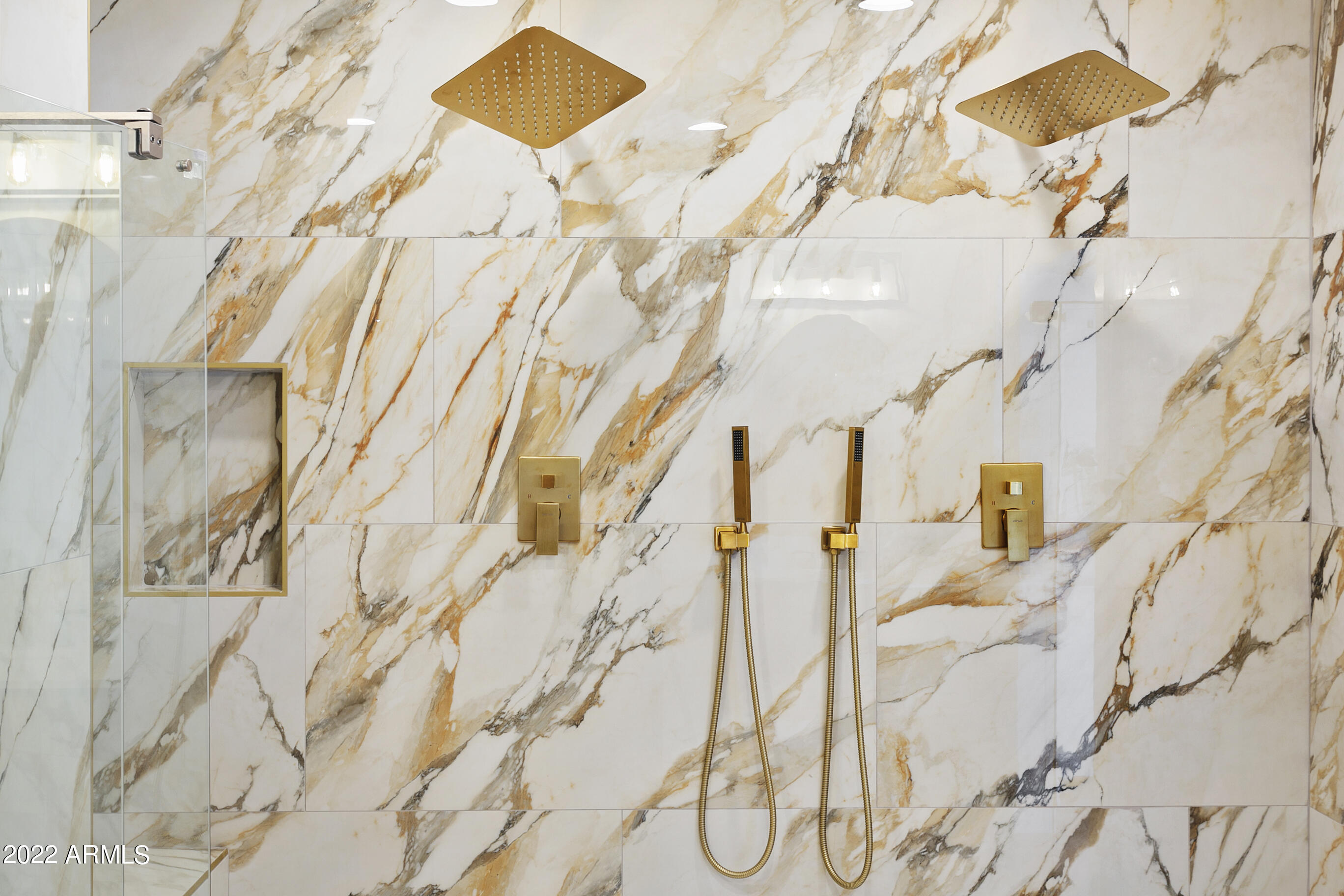 2520 E HIGHLAND Avenue