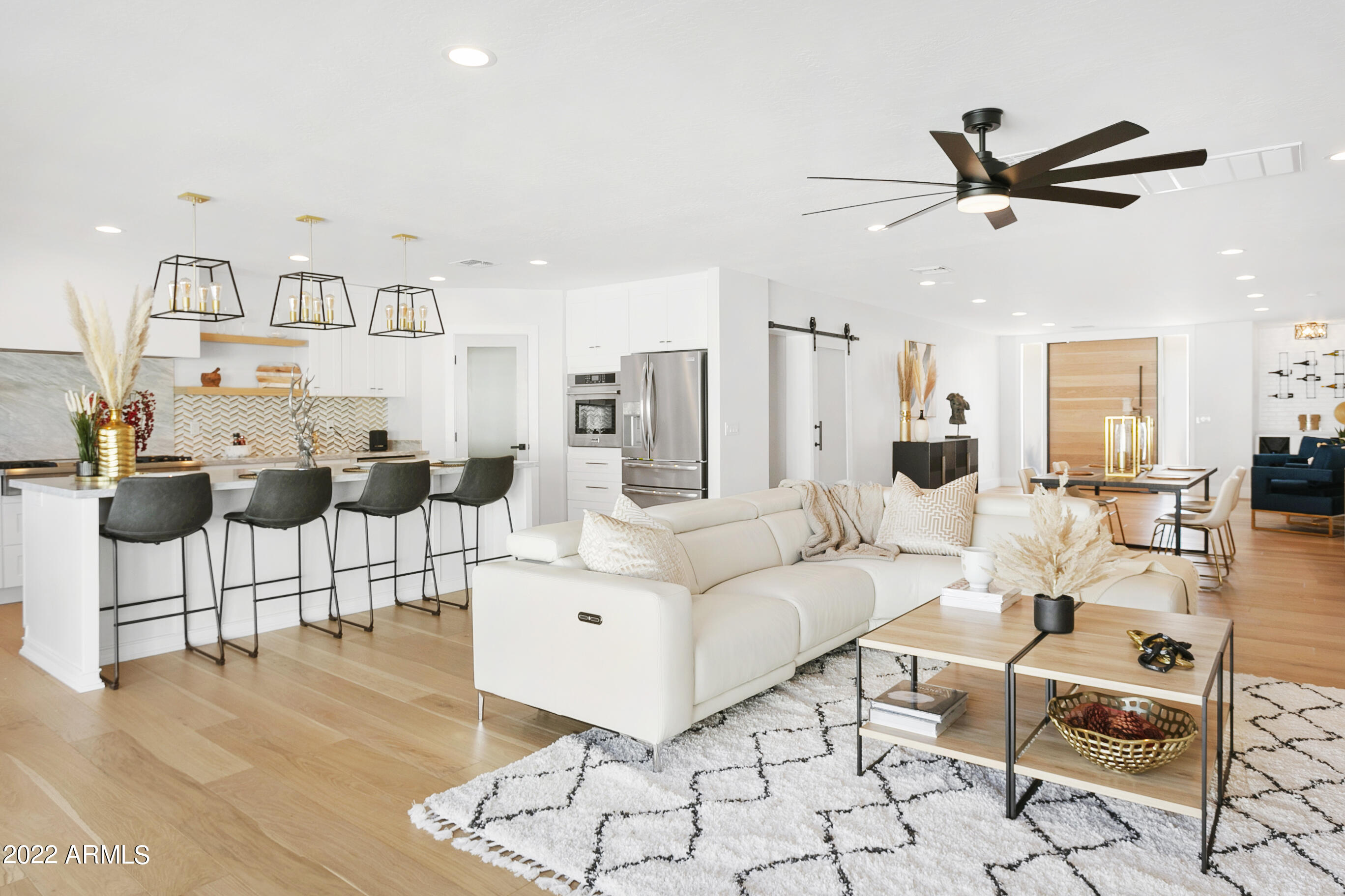 2520 E HIGHLAND Avenue