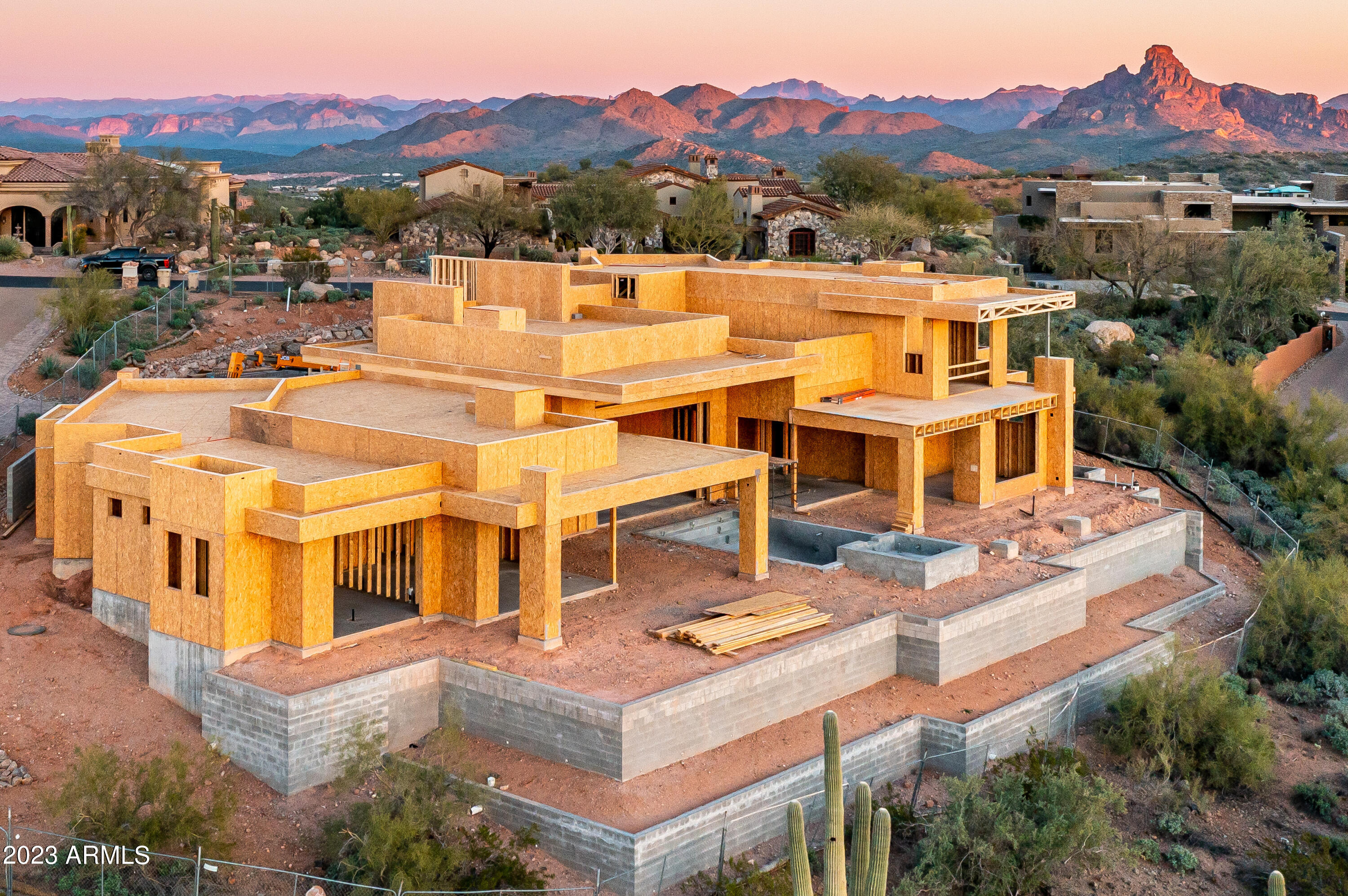 9912 N CANYON VIEW Lane