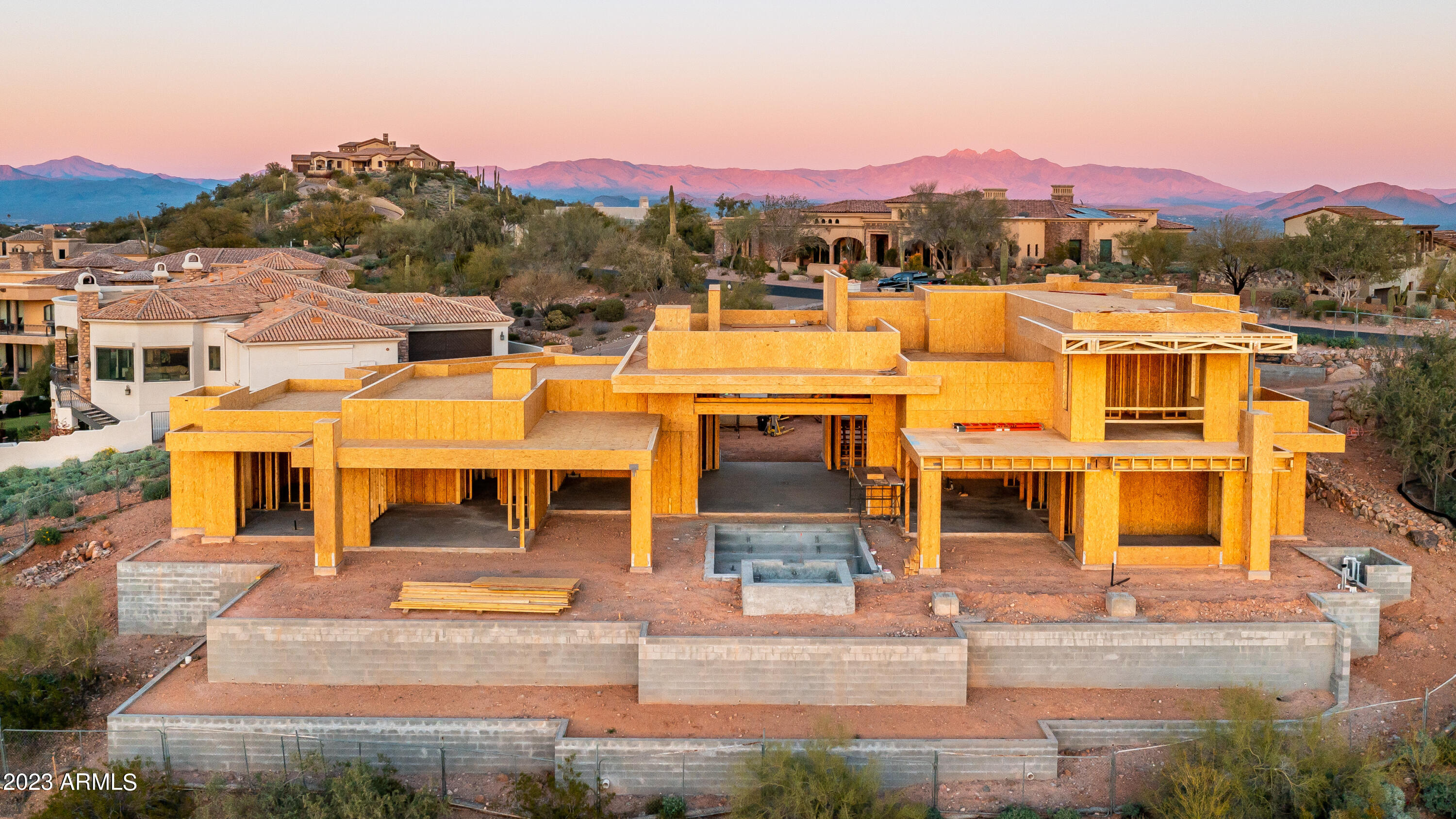 9912 N CANYON VIEW Lane