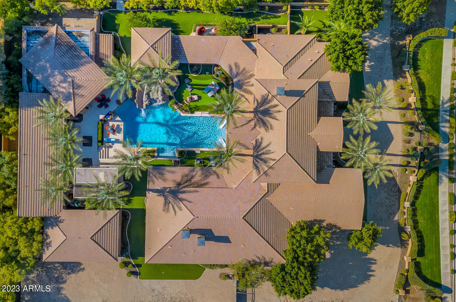 11593 E COCHISE Drive