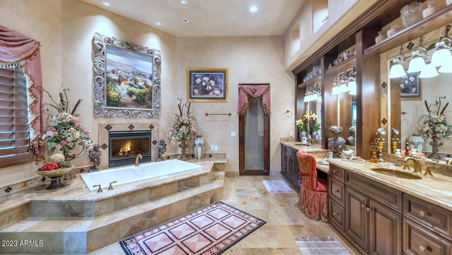 11593 E COCHISE Drive