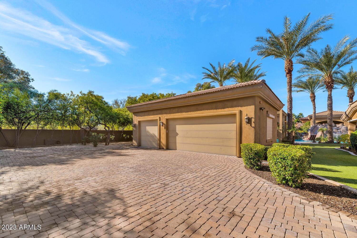 11593 E COCHISE Drive