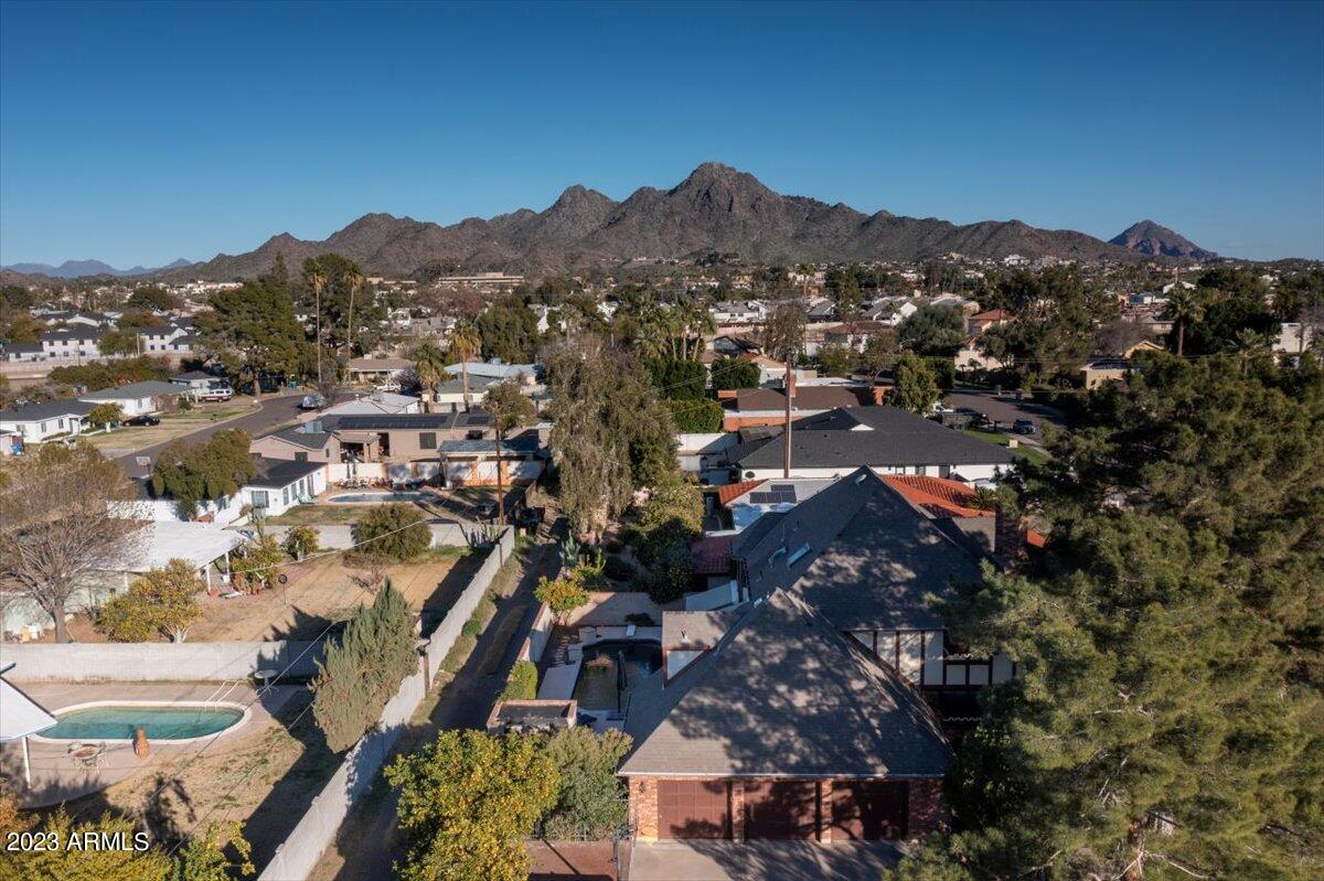 910 E KALER Drive