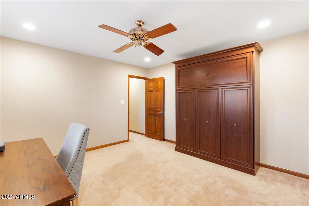 910 E KALER Drive