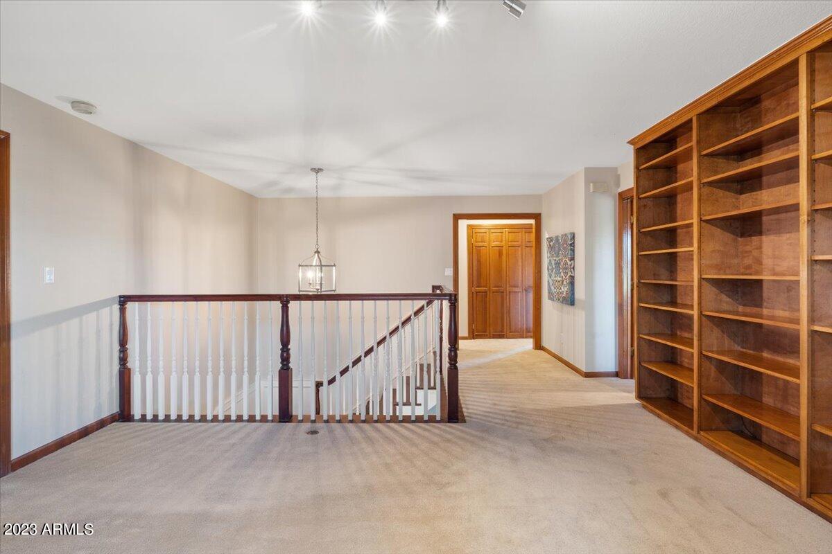 910 E KALER Drive
