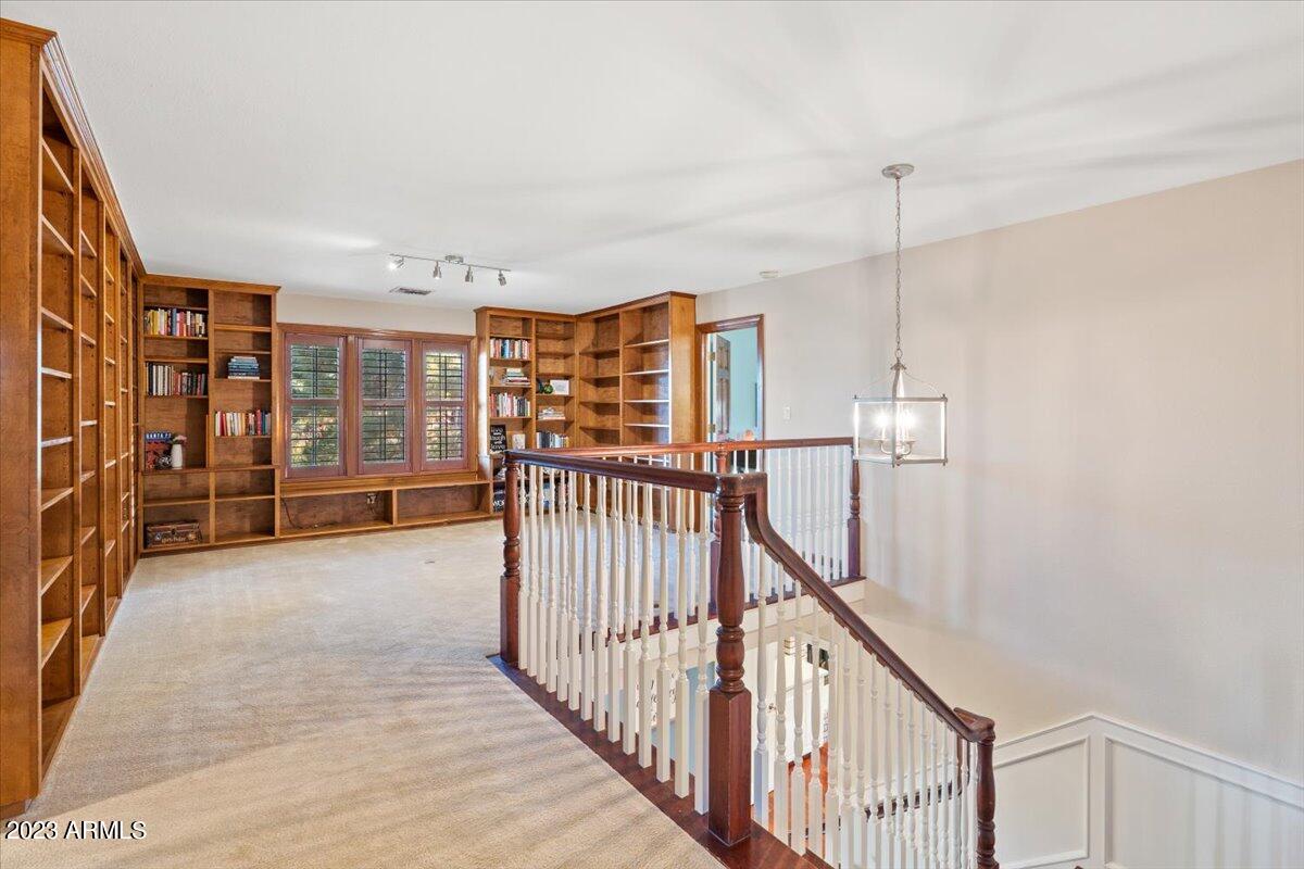 910 E KALER Drive