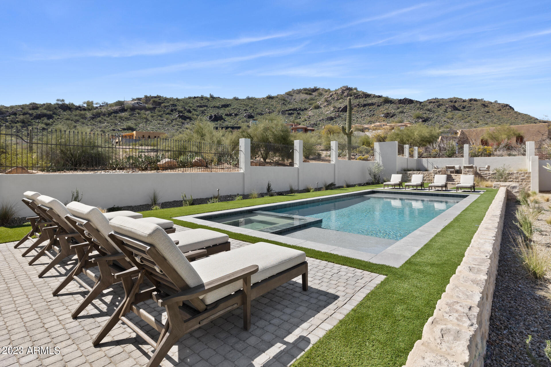 6527 E HUMMINGBIRD Lane