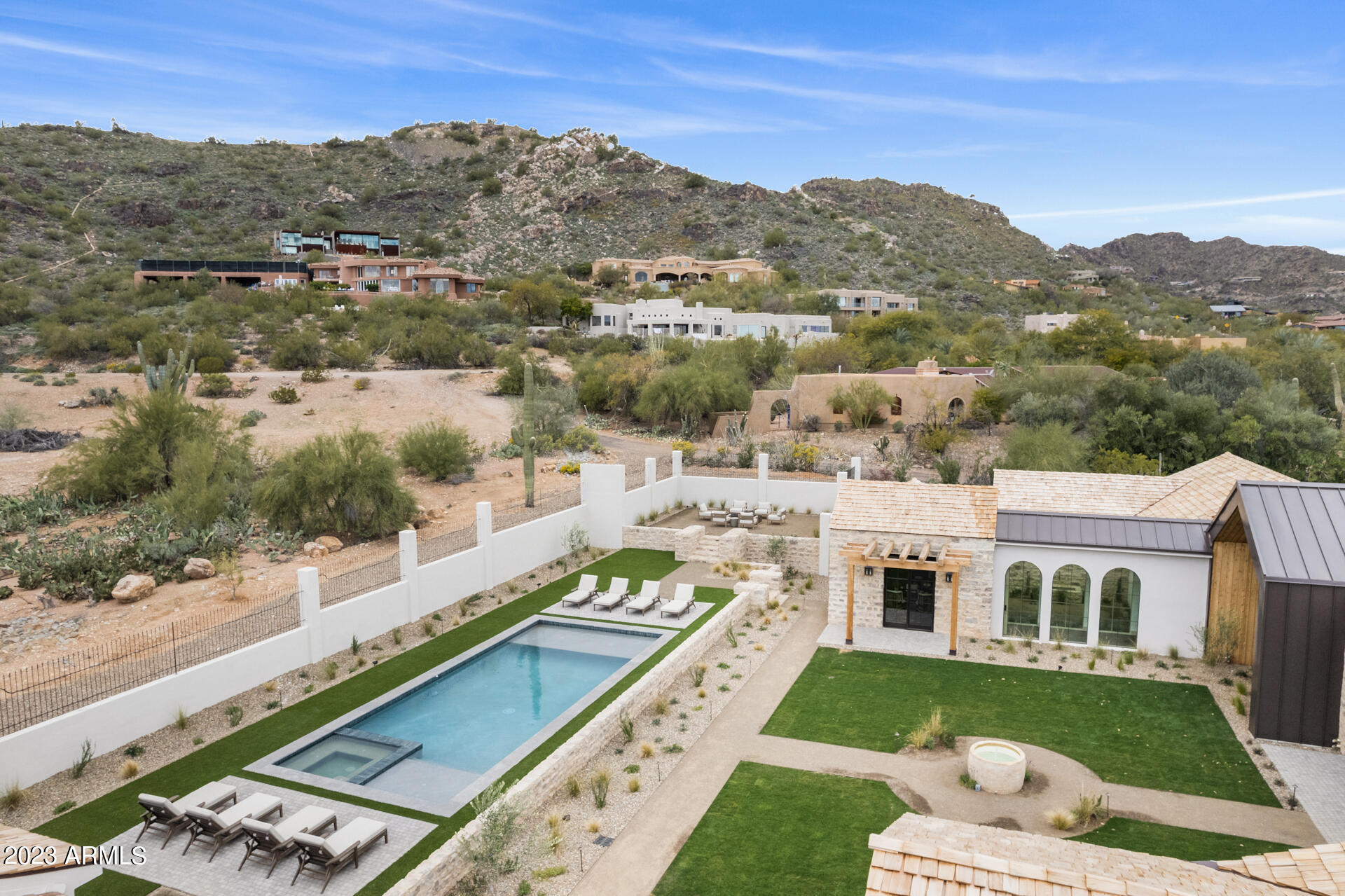 6527 E HUMMINGBIRD Lane