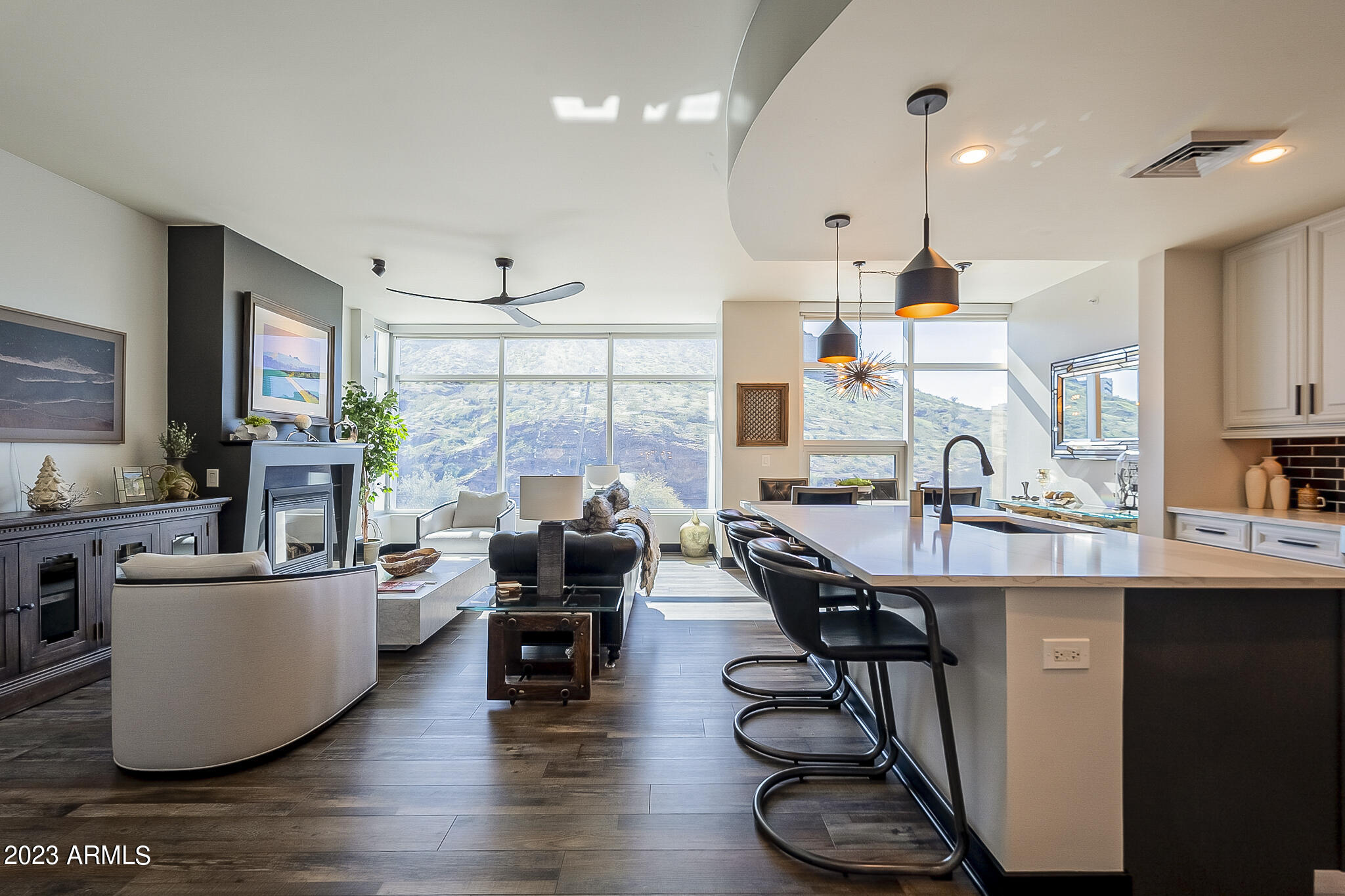 140 E Rio Salado Parkway Unit: 212