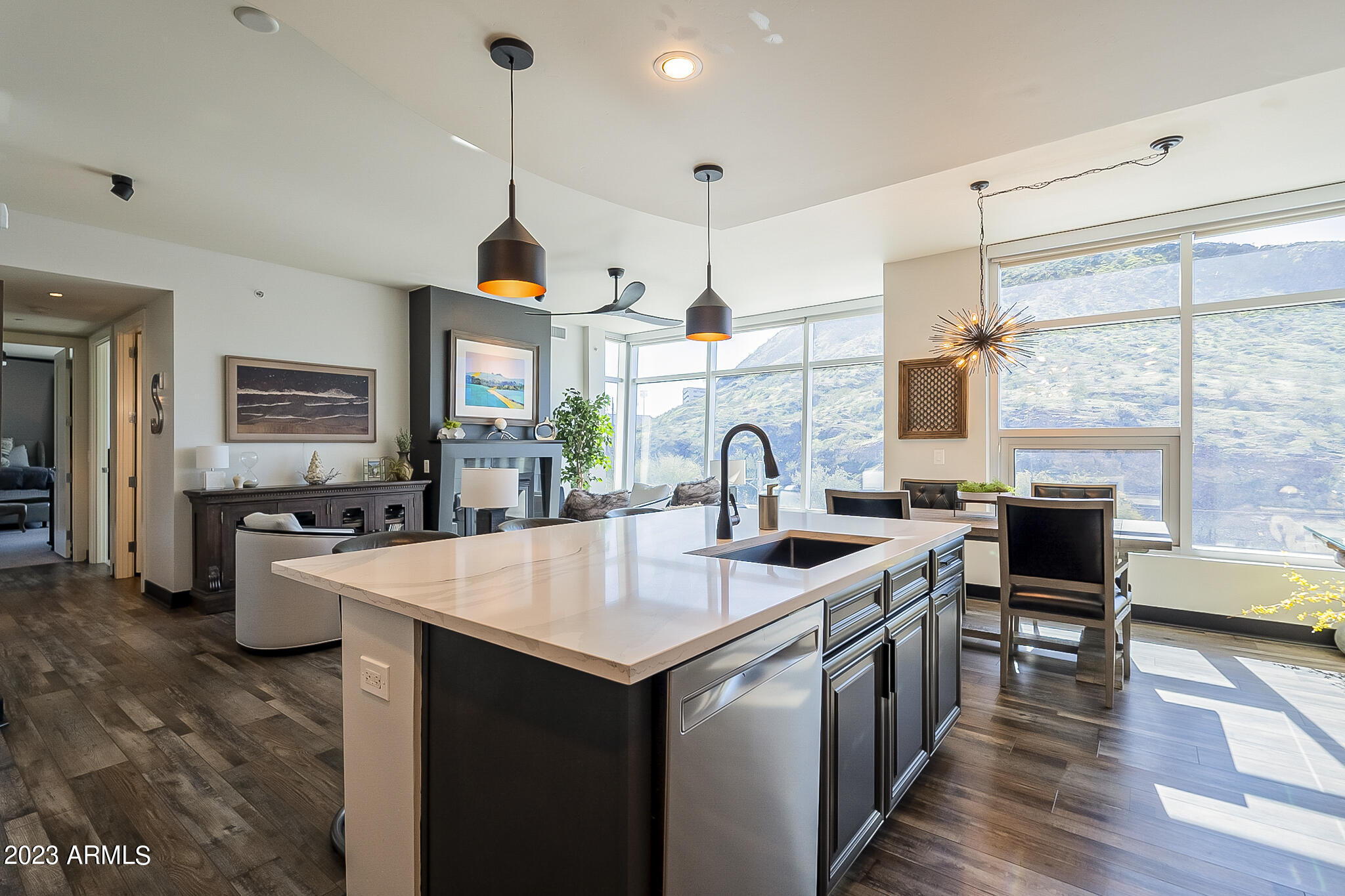 140 E Rio Salado Parkway Unit: 212