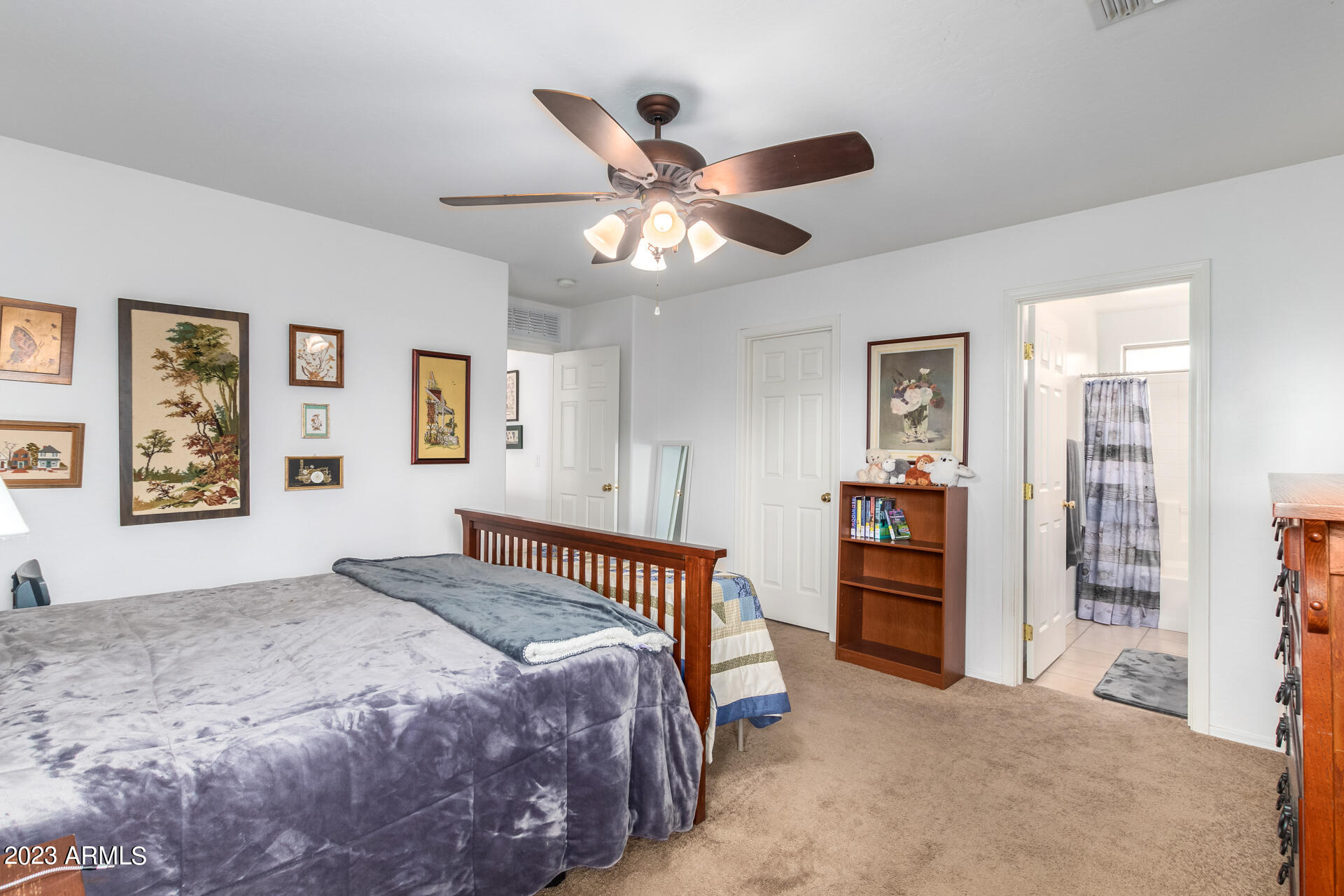 2601 N 107TH Drive