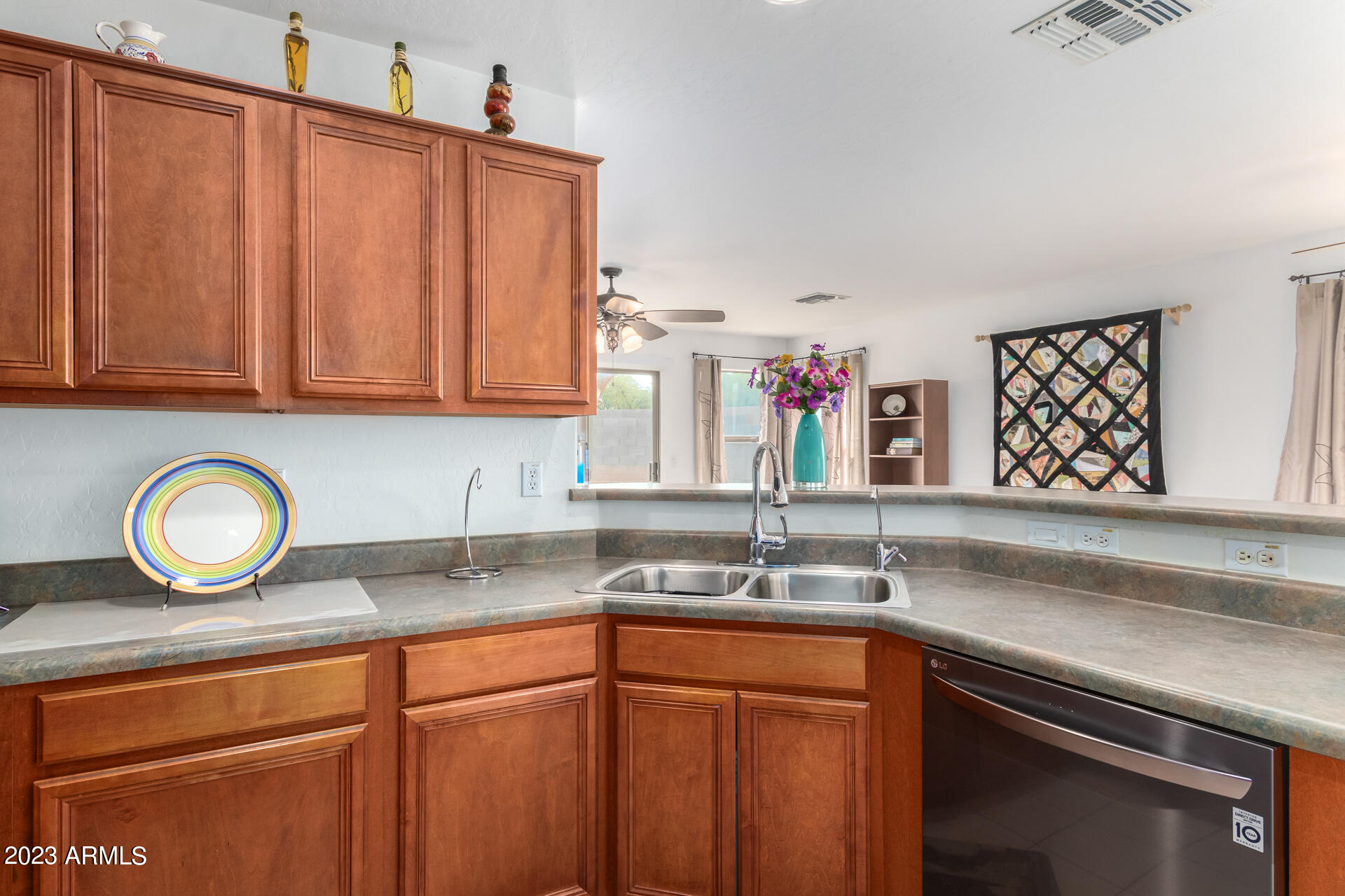 2601 N 107TH Drive