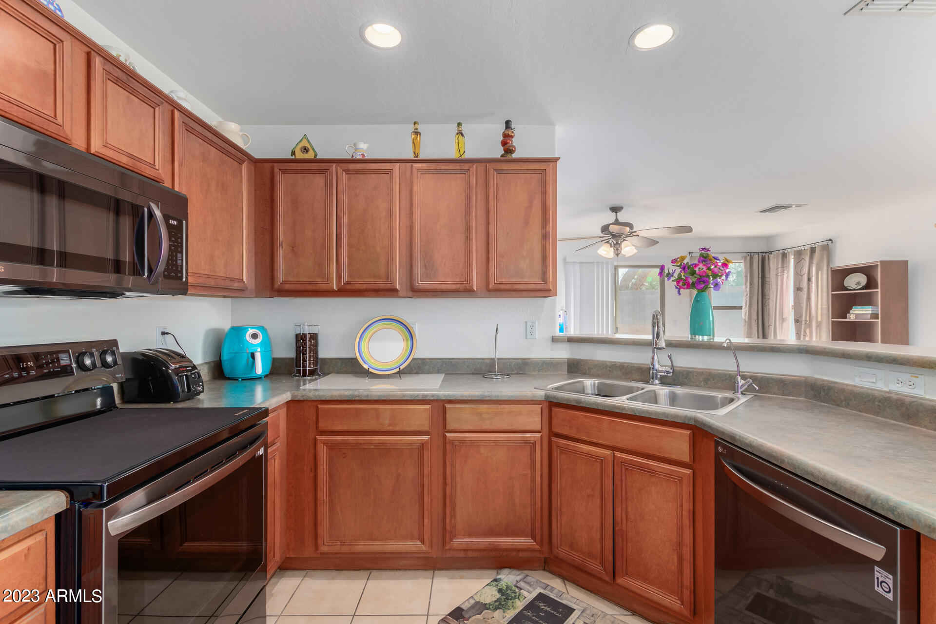 2601 N 107TH Drive