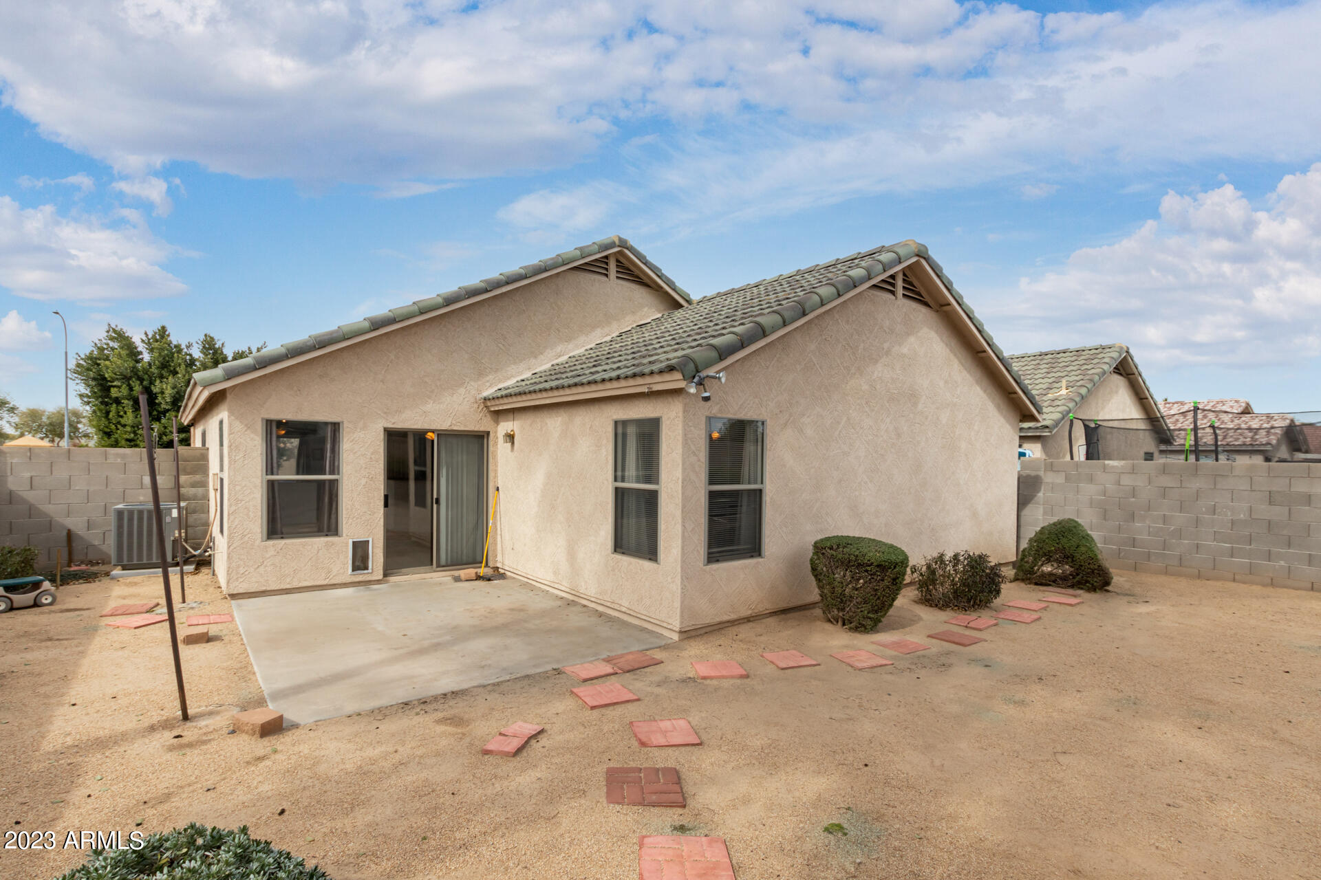 2601 N 107TH Drive