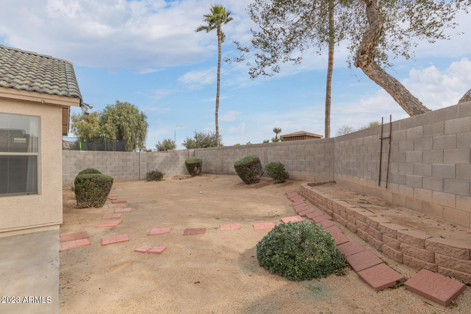 2601 N 107TH Drive