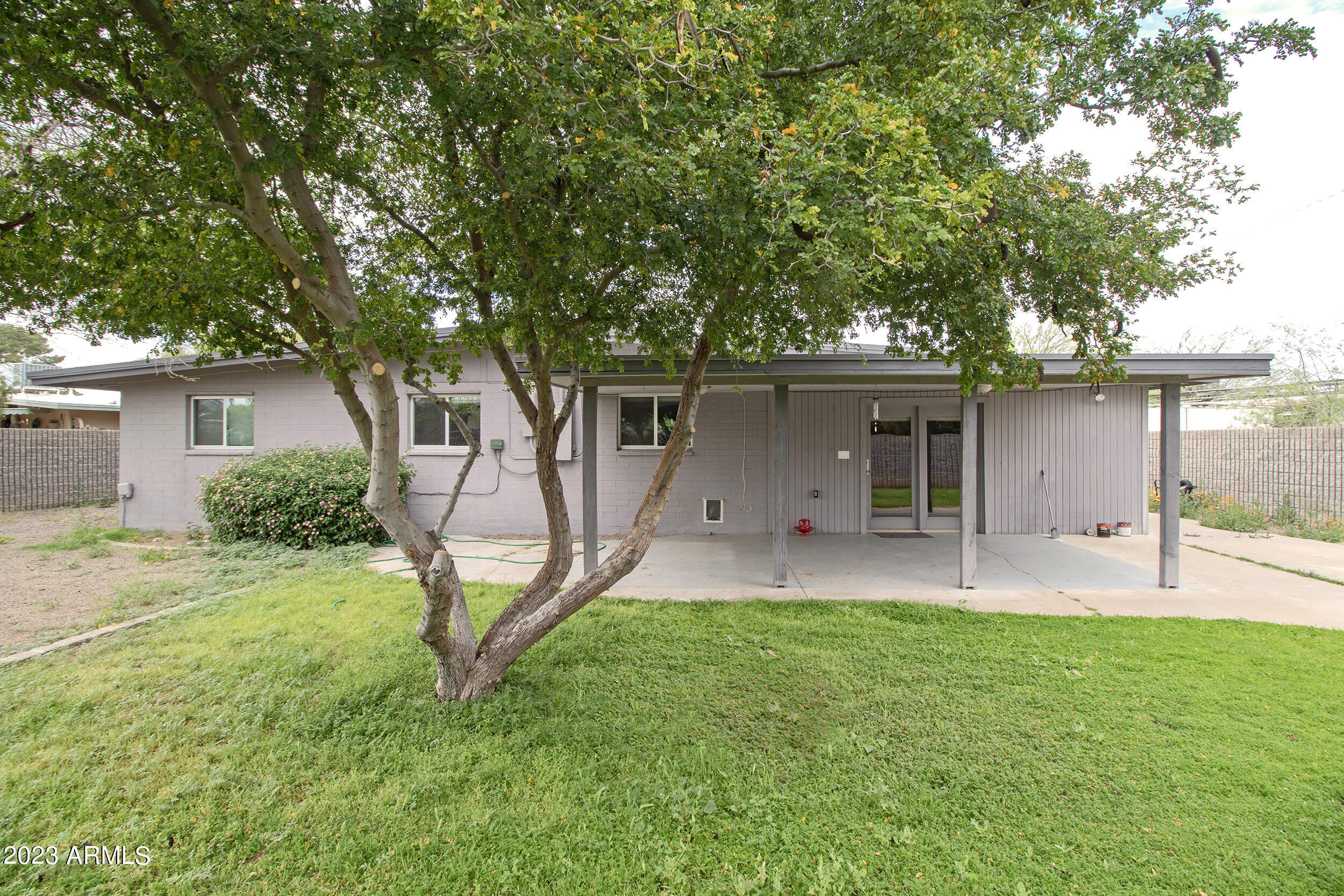 3737 E PARADISE Drive