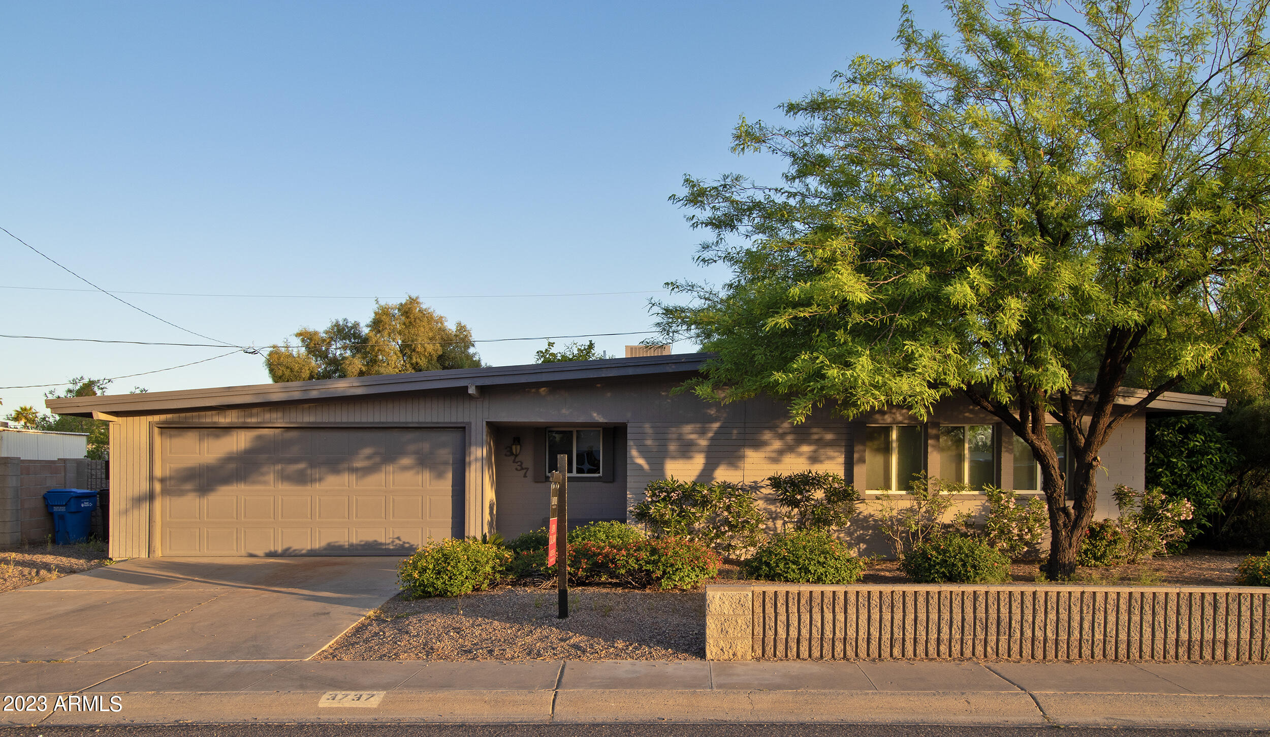 3737 E PARADISE Drive