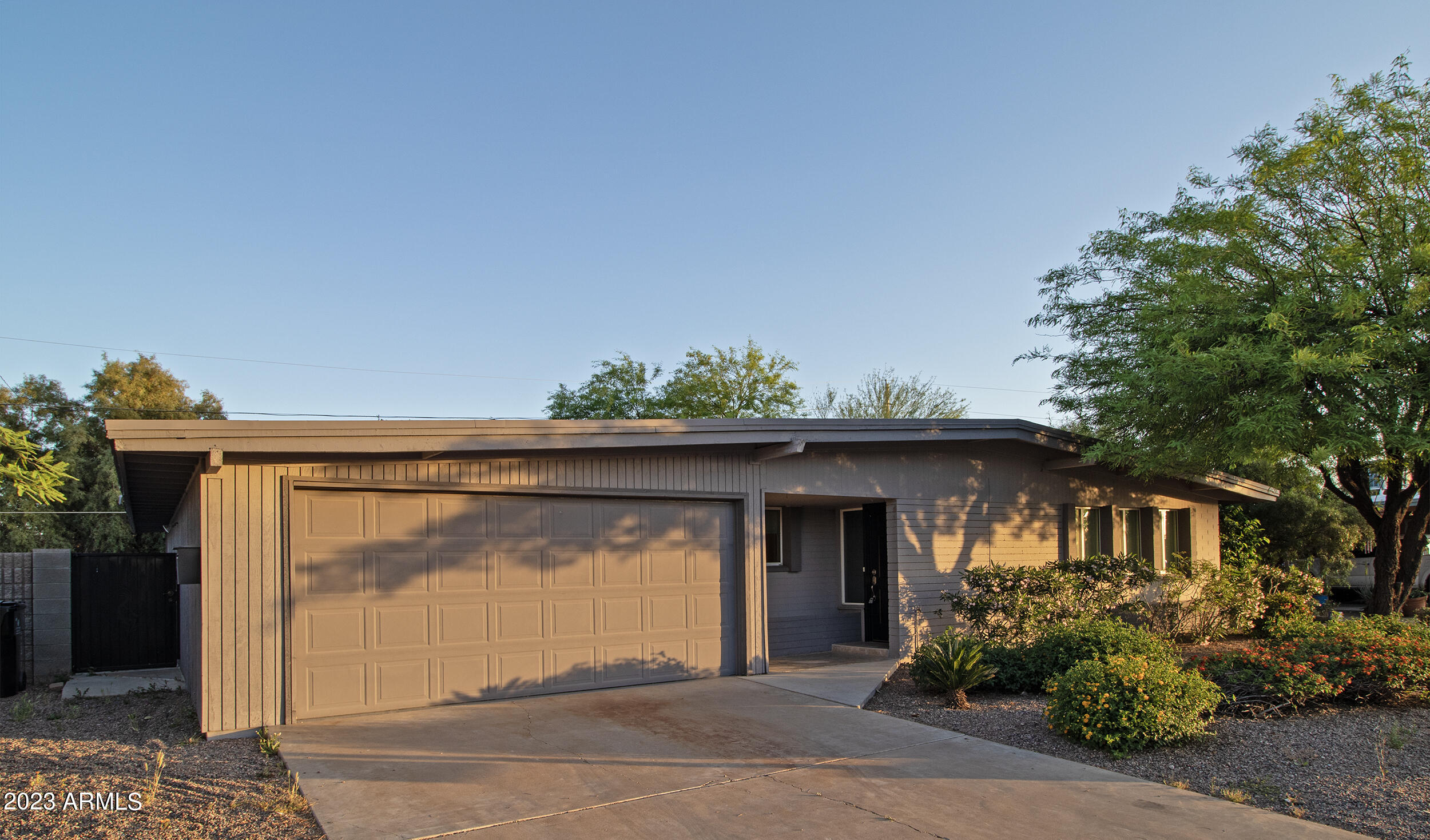 3737 E PARADISE Drive