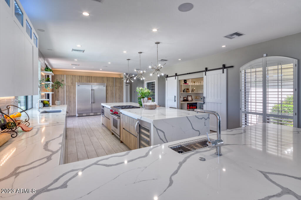 8648 N 64TH Place