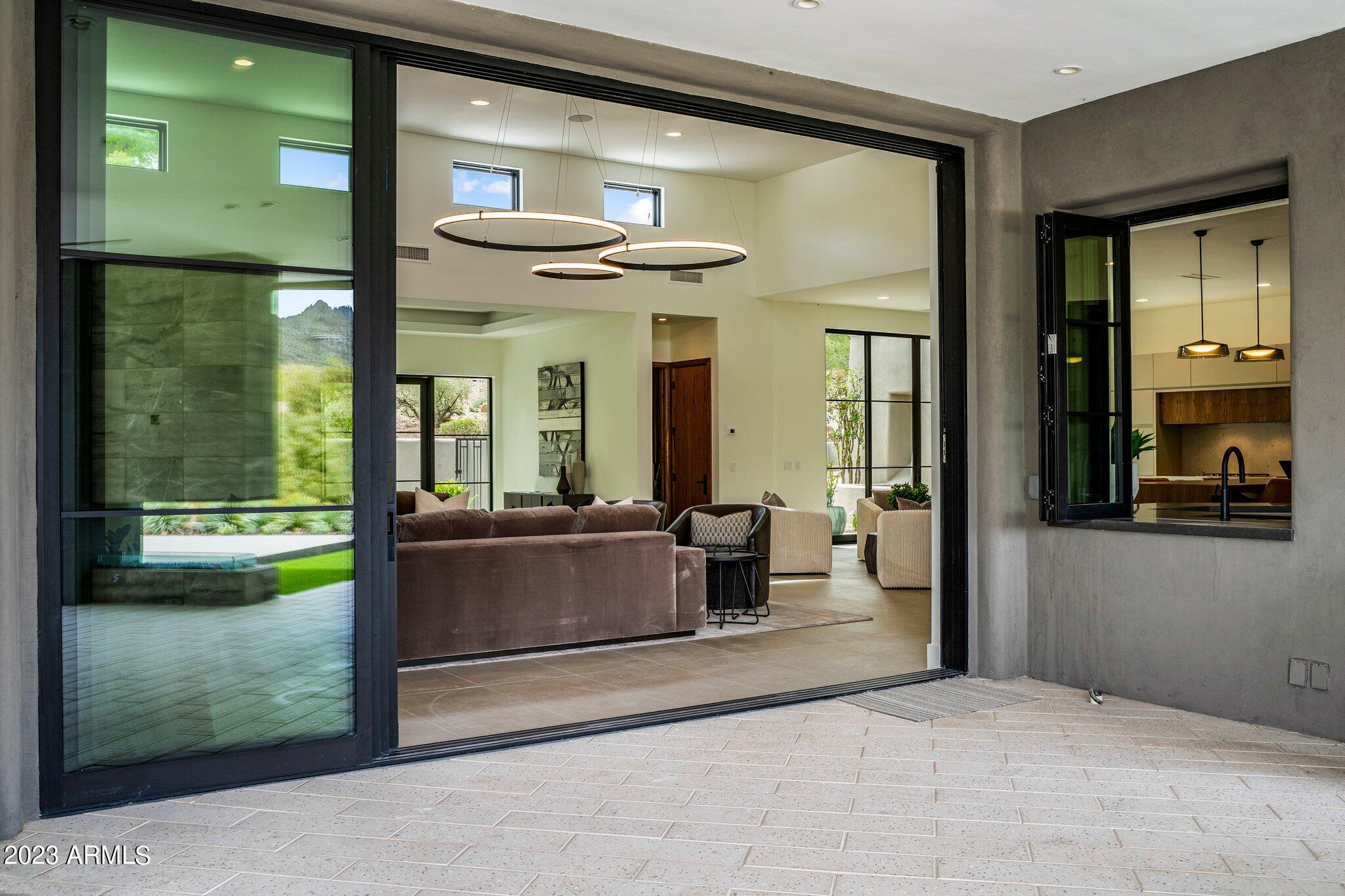 4470 E VALLEY VISTA Lane