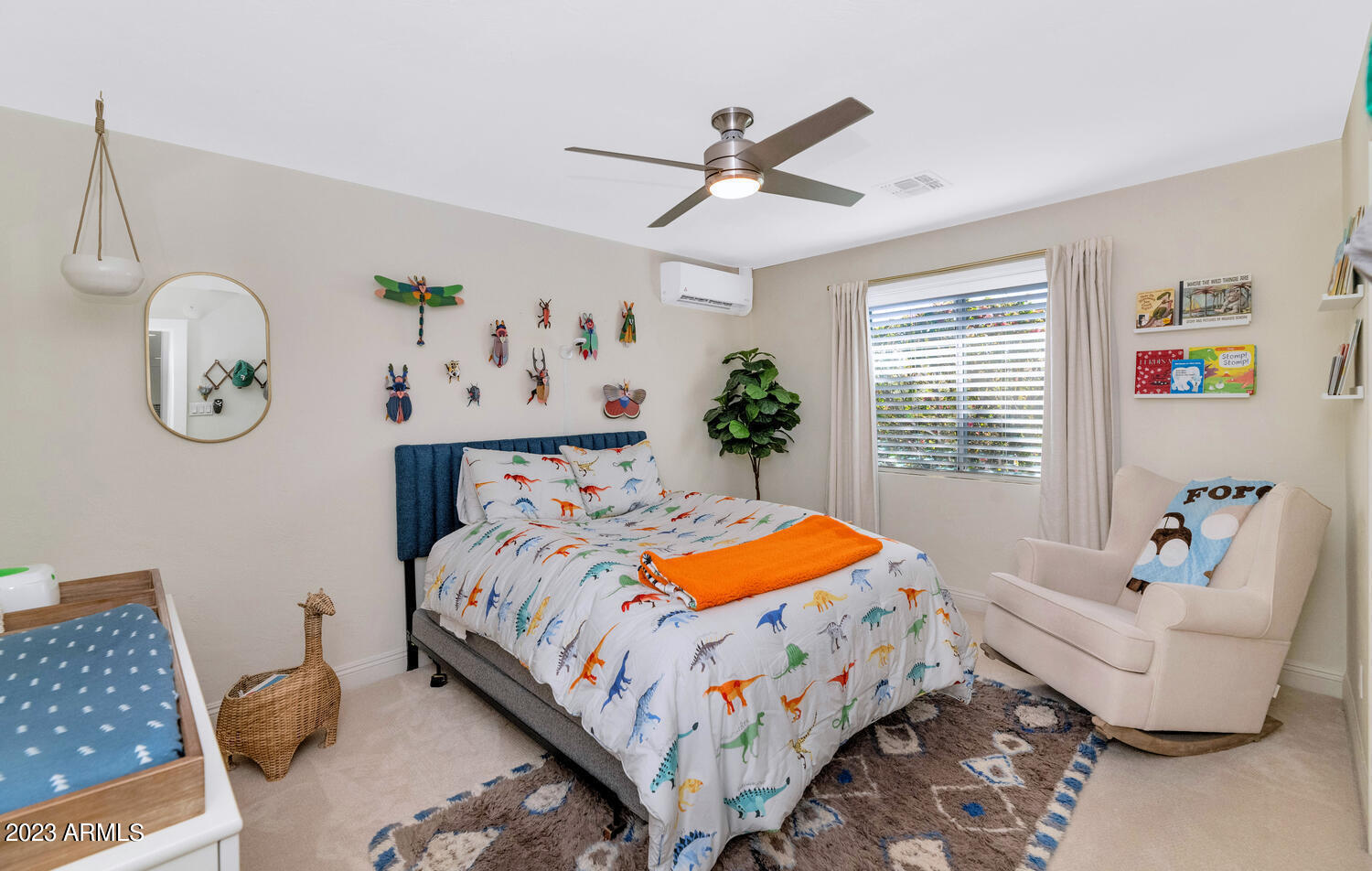 3720 E AMELIA Avenue