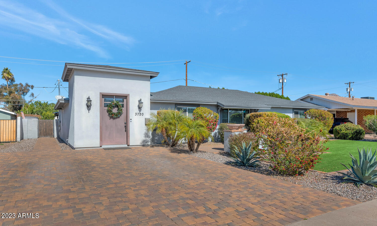 3720 E AMELIA Avenue