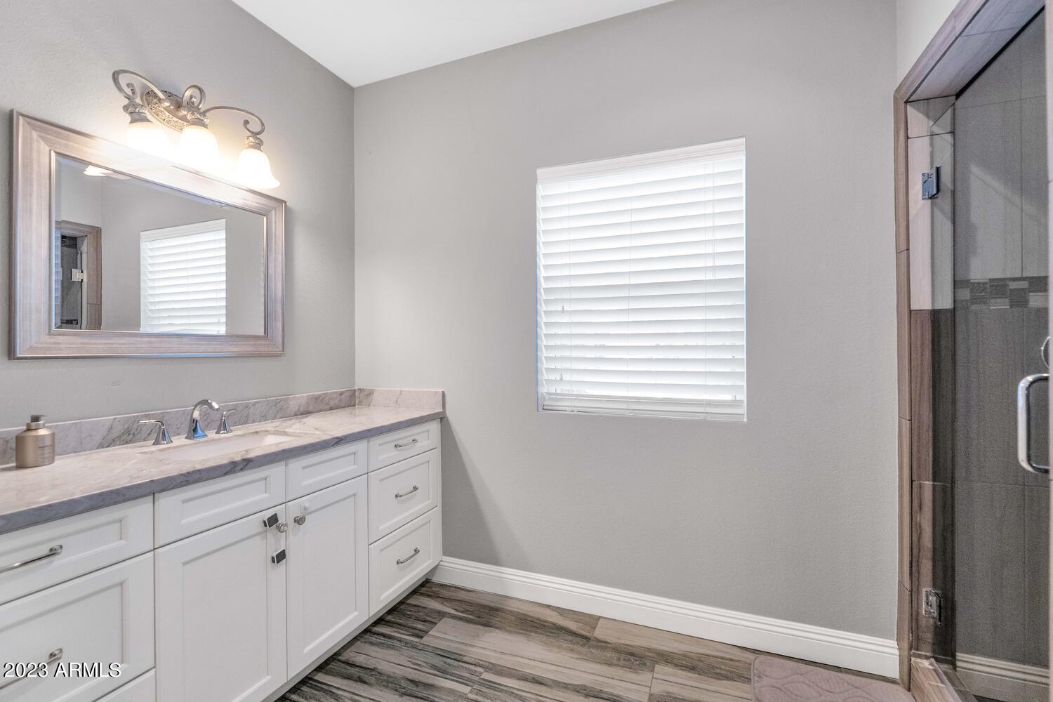 3720 E AMELIA Avenue