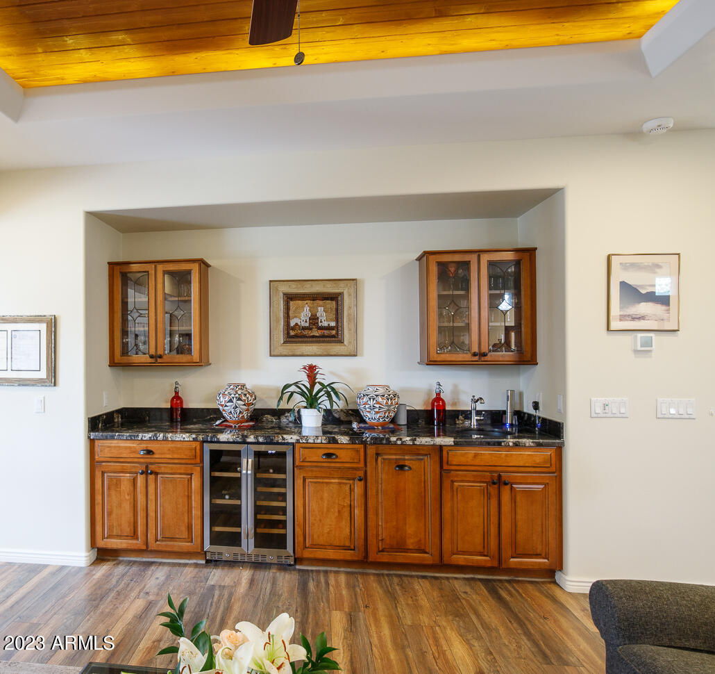 83 W Cypress Street