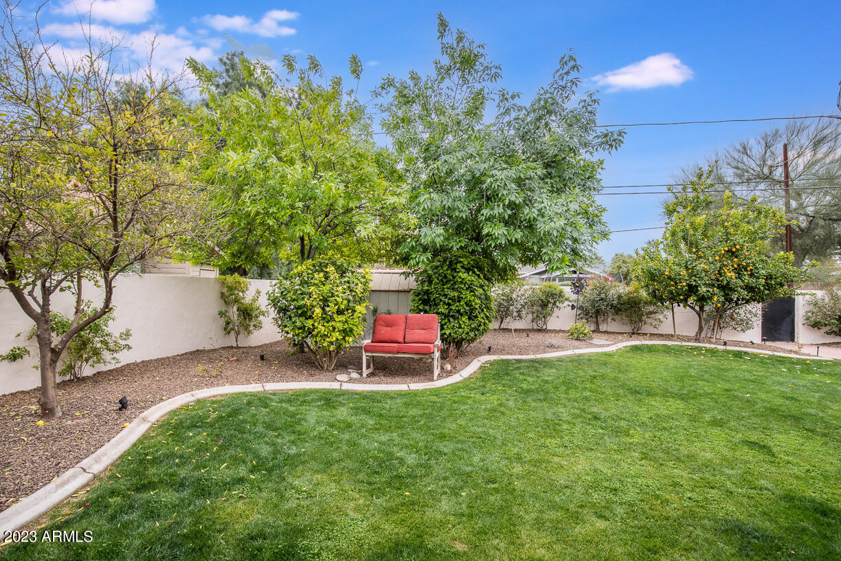 83 W Cypress Street