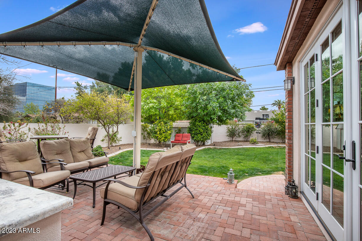83 W Cypress Street