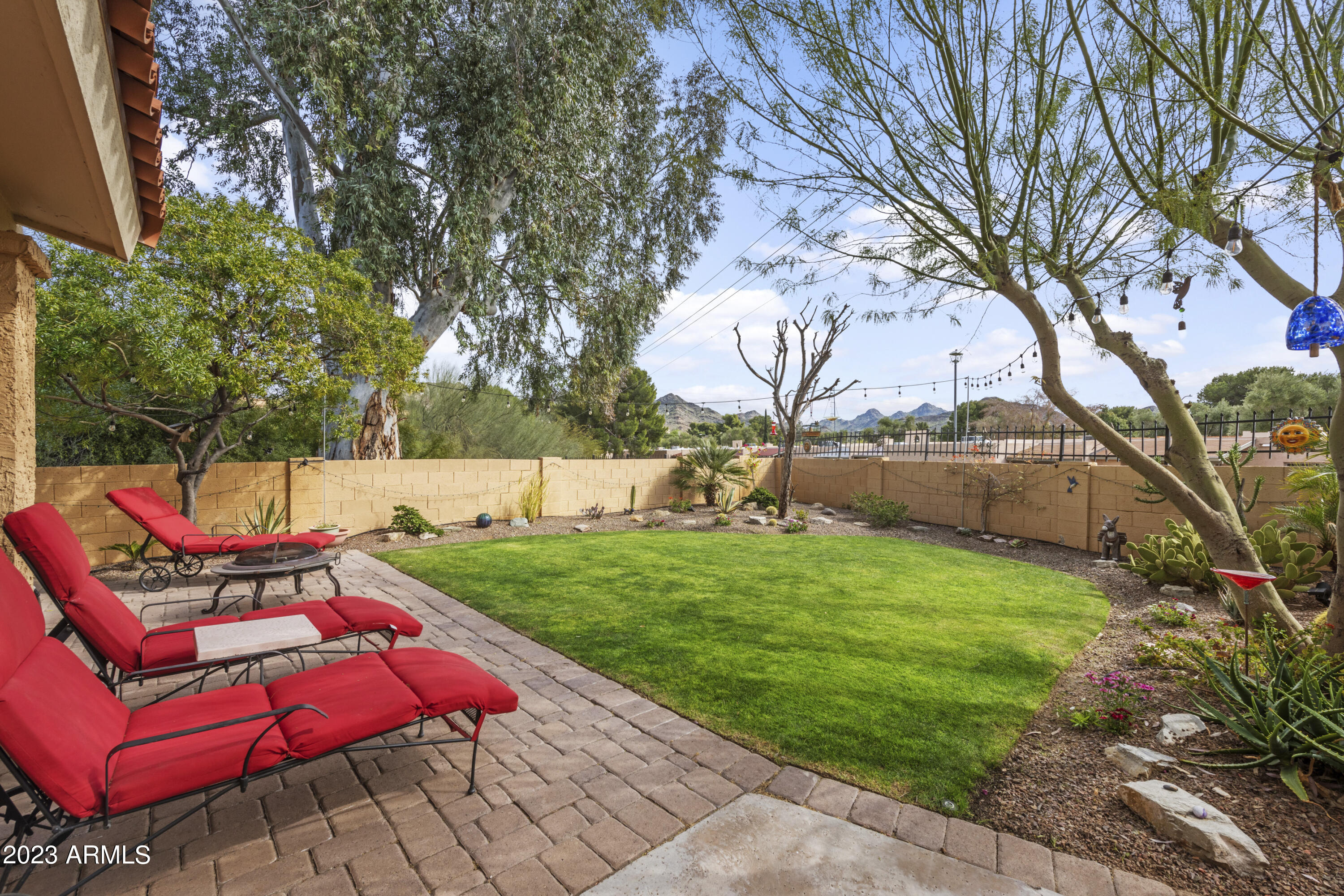 10407 N 10TH Place Unit: 2