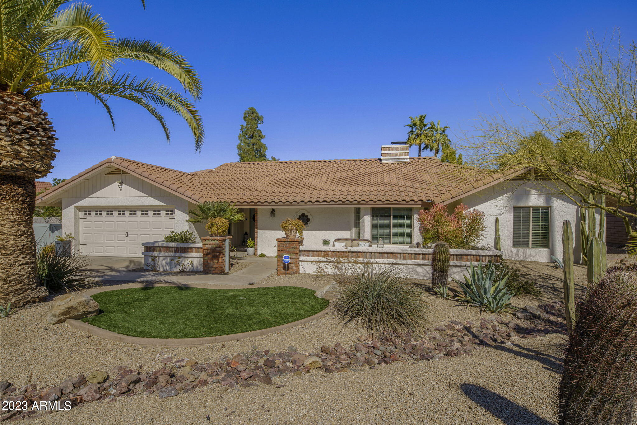 1220 W WOOD Drive