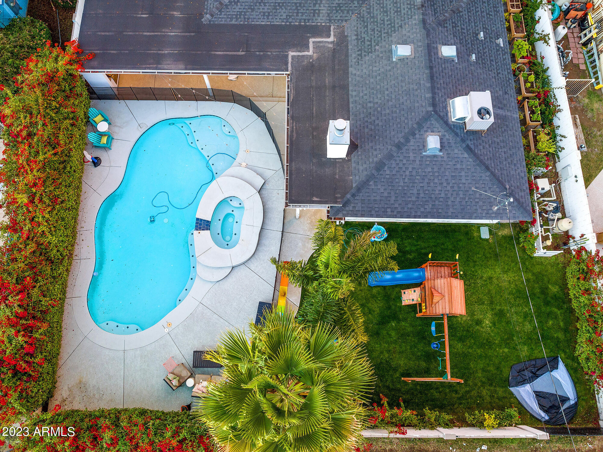 4243 E AVALON Drive