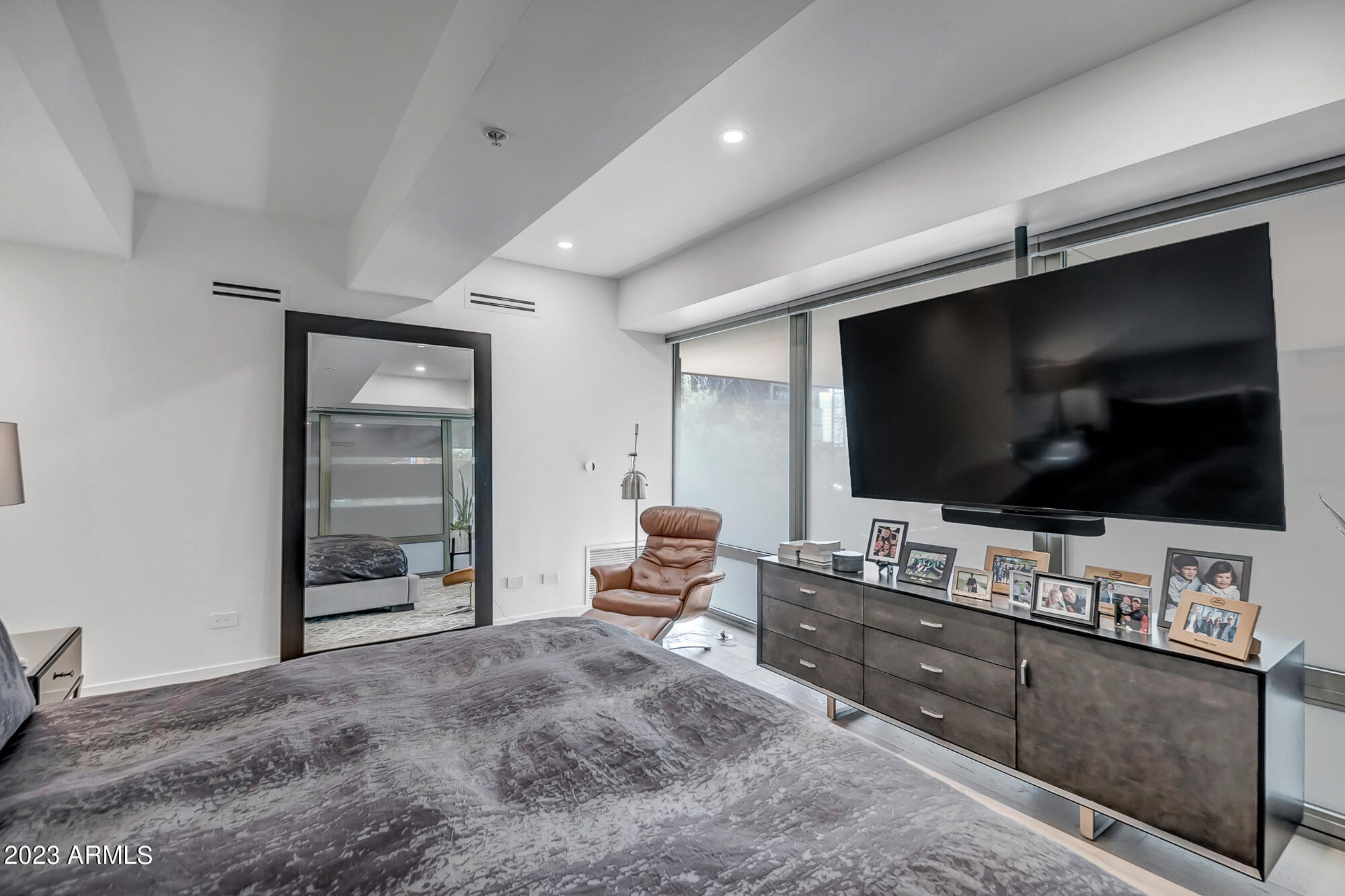 7137 E RANCHO VISTA Drive Unit: 4011