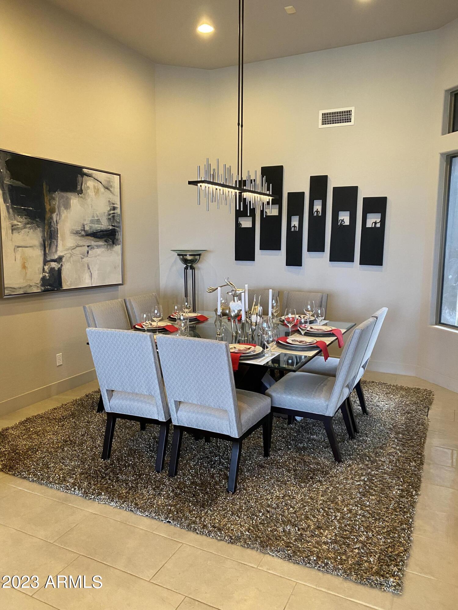 9656 E ROADRUNNER Drive