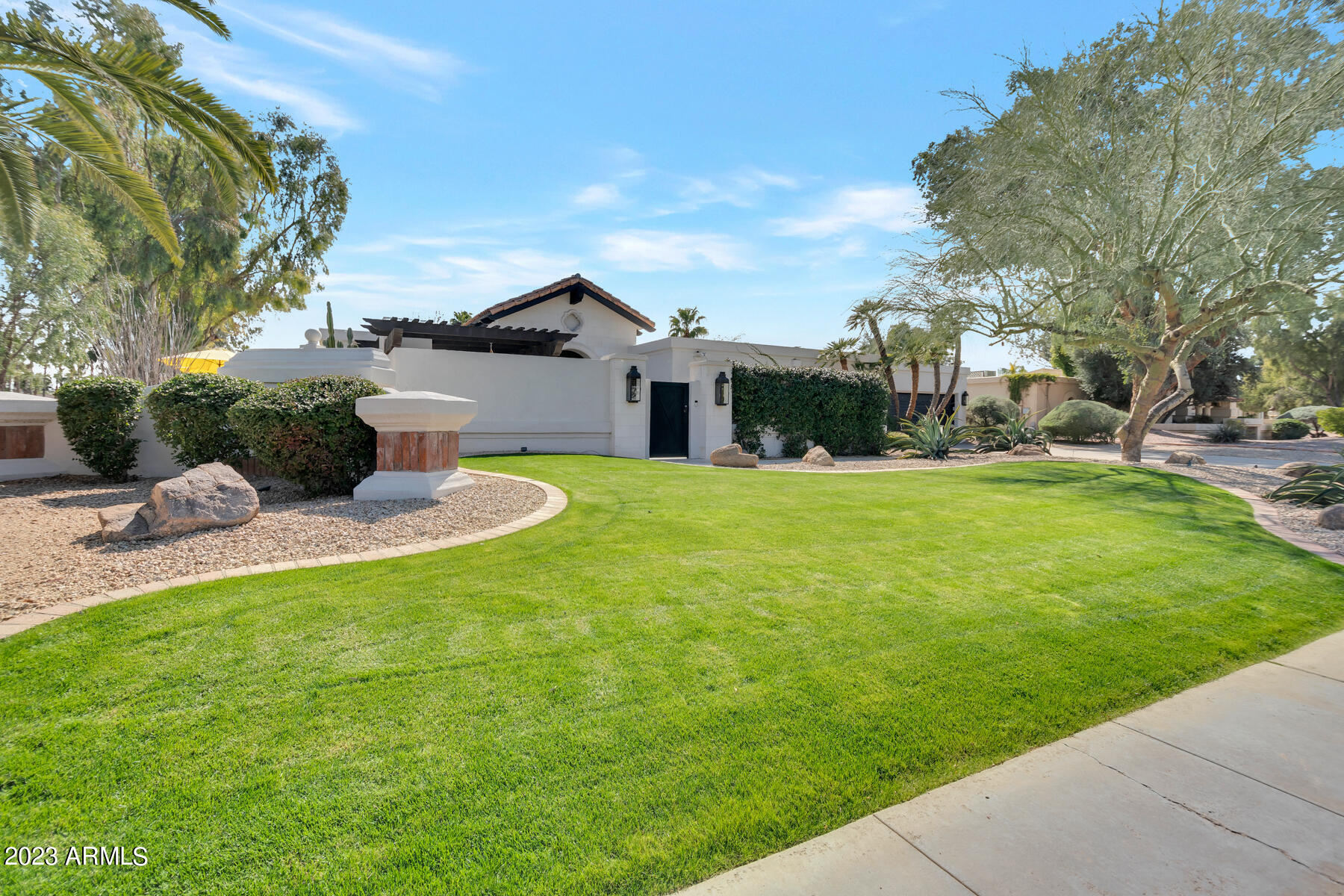 8143 E QUARTERHORSE Trail