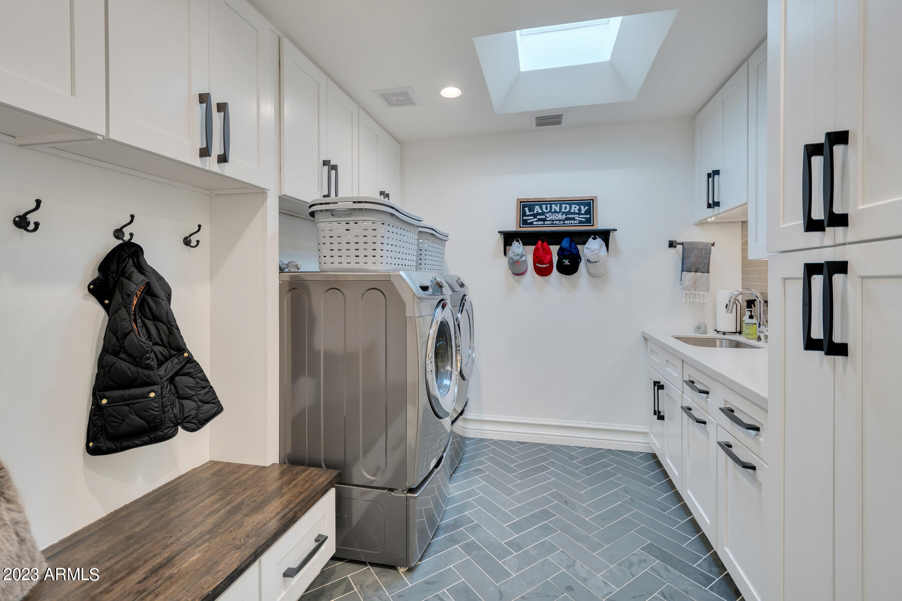 8143 E QUARTERHORSE Trail