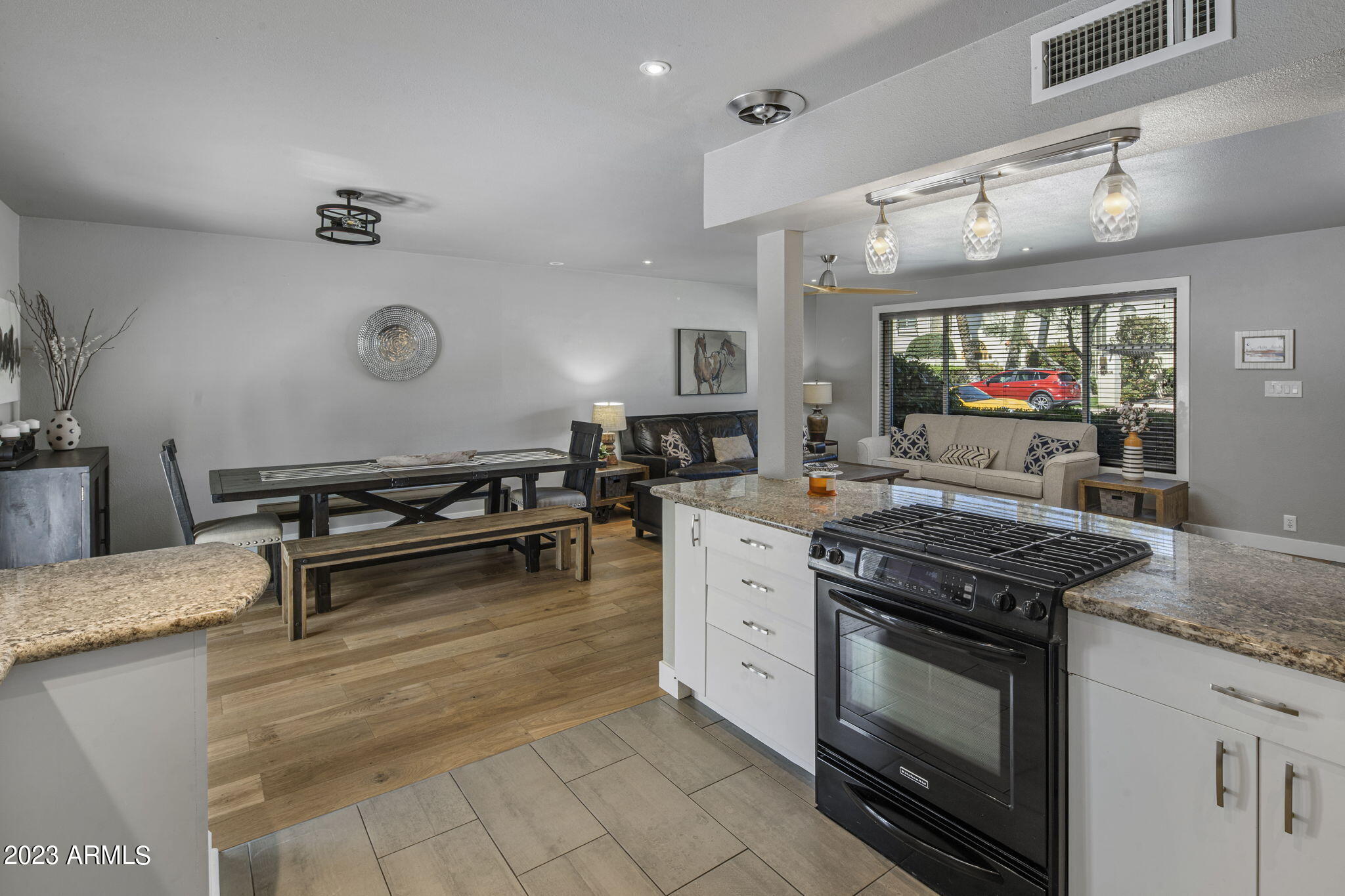 6841 E 2ND Street Unit: 2