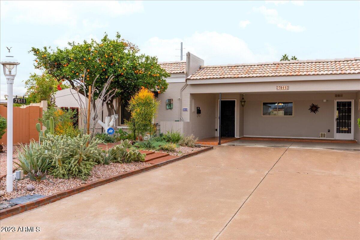 7611 E Pasadena Avenue