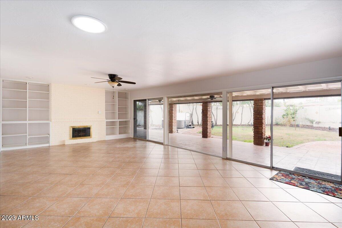 7611 E Pasadena Avenue